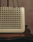 "Salvatore Ferragamo" 2010's-20's Ivory perforated leather chain shoulder bag