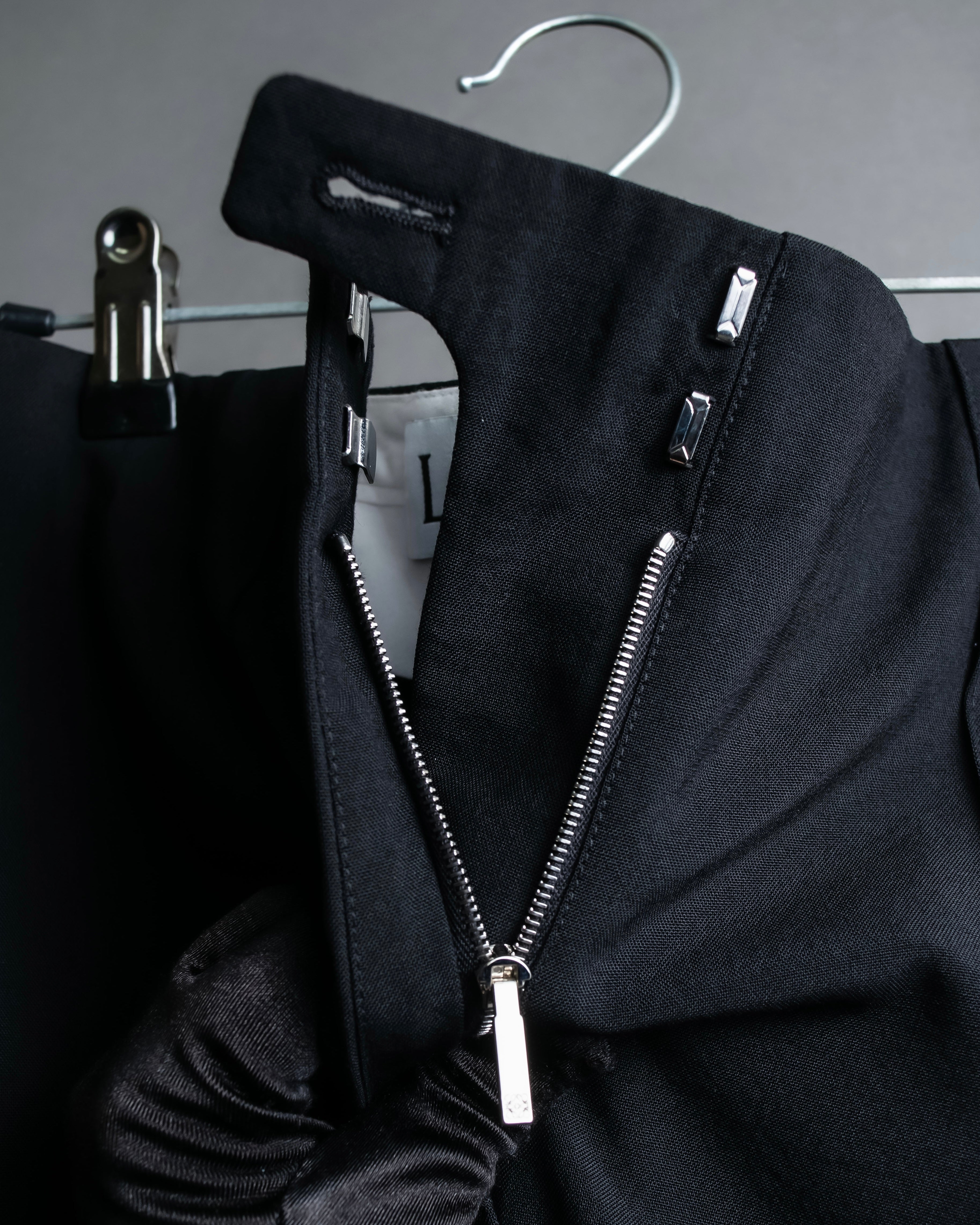 "LOEWE" Deep pleat tapered draped slacks