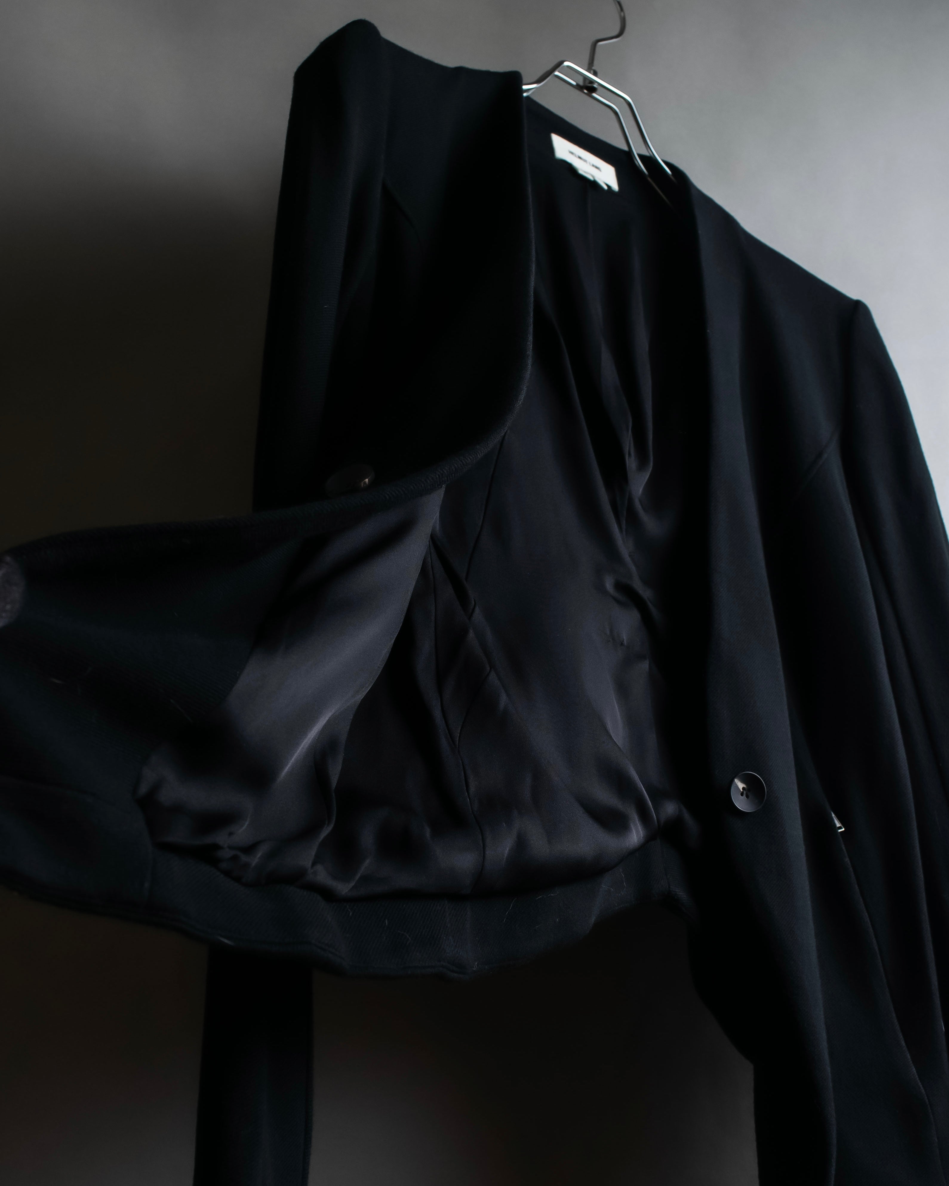 "HELMUT LANG" Zipper design sharp angle cutaway jacket