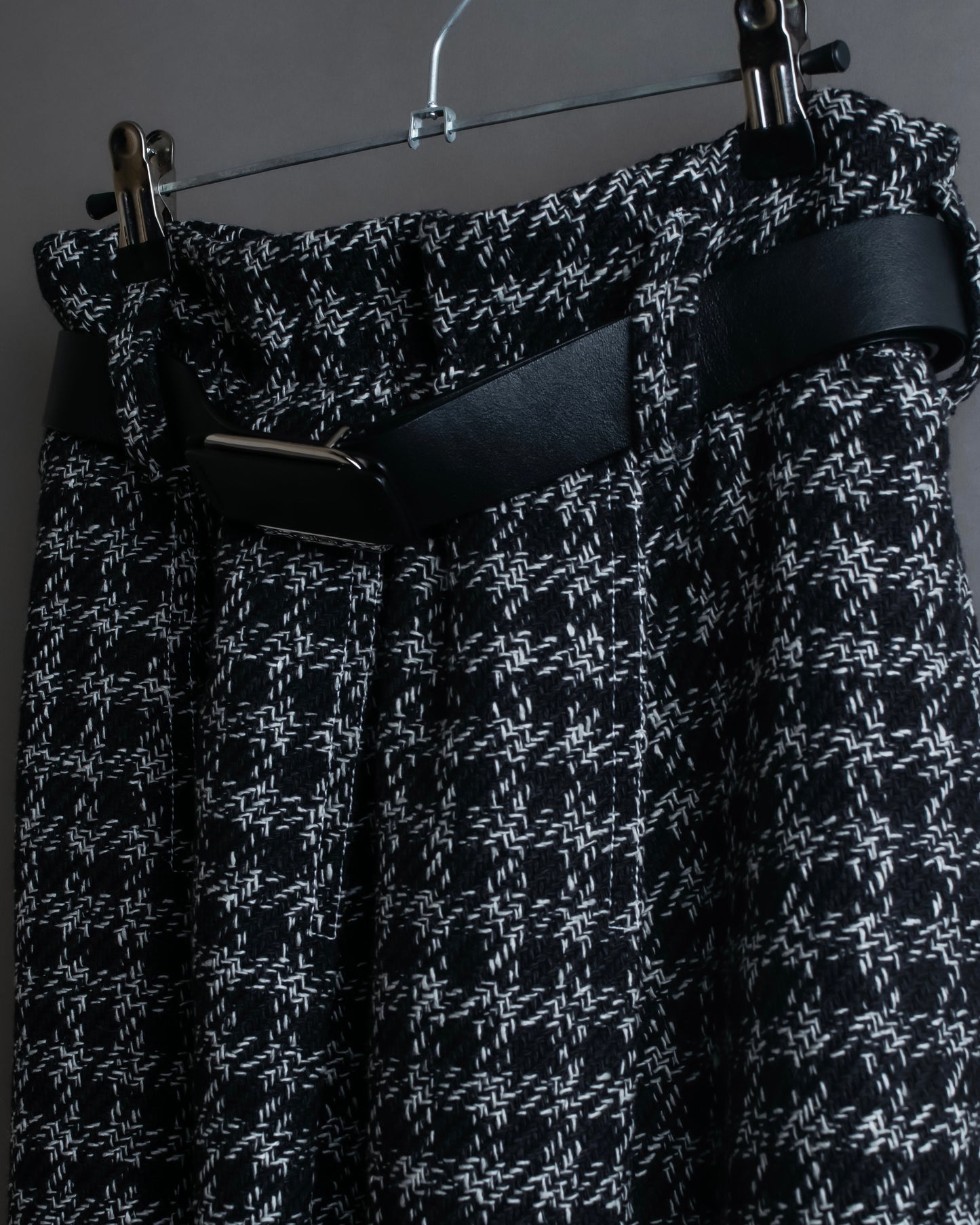 "LOUIS VUITTON" Houndstooth fringe design belted skirt