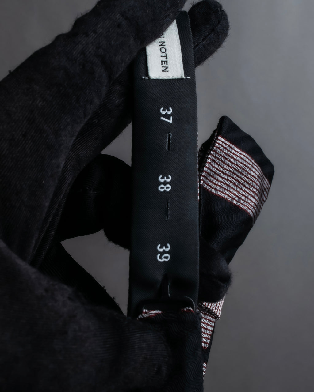 "DRIES VAN NOTTEN" Herringbone striped silk bow tie