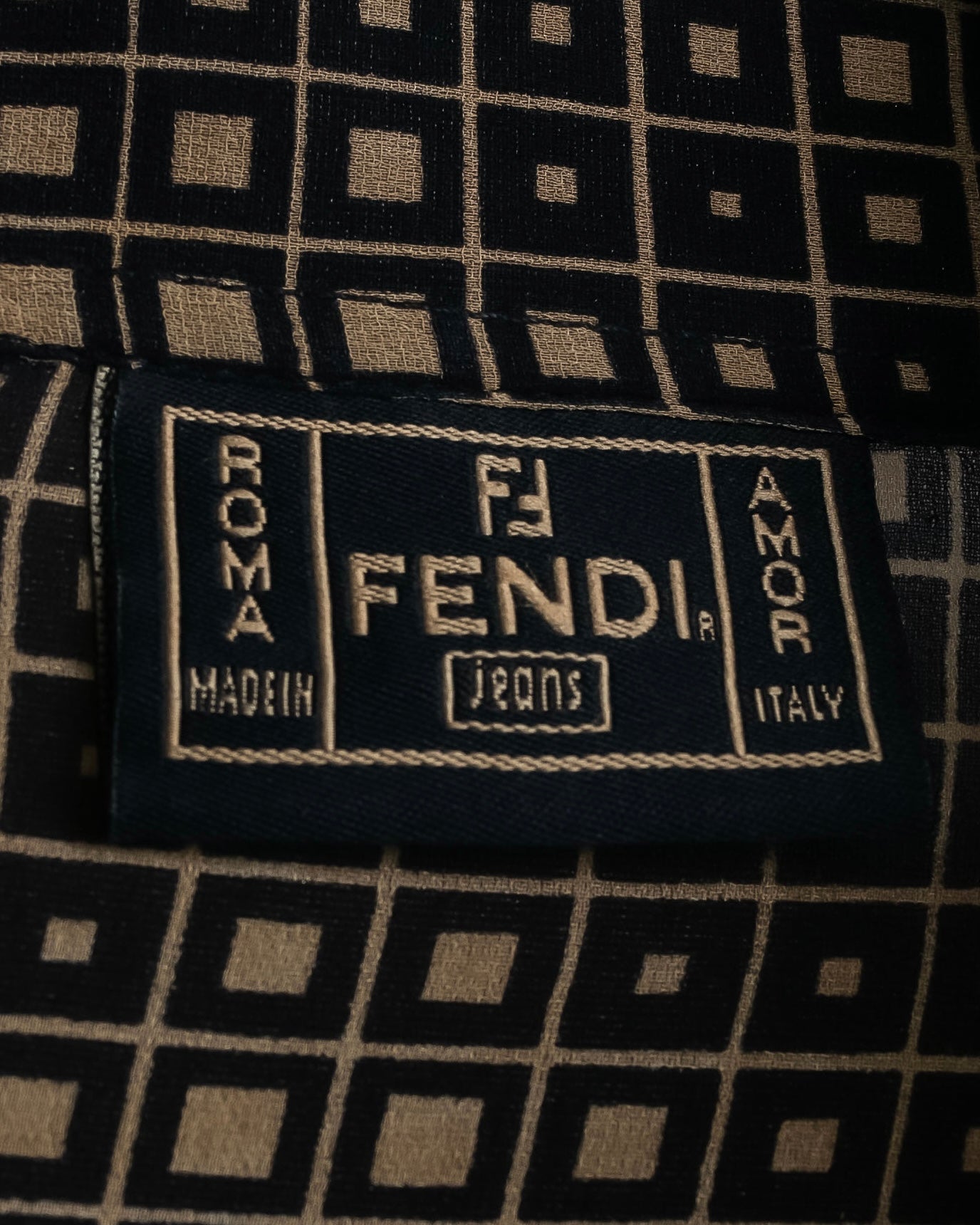 "FENDI" Geometric pattern logo printed shirt