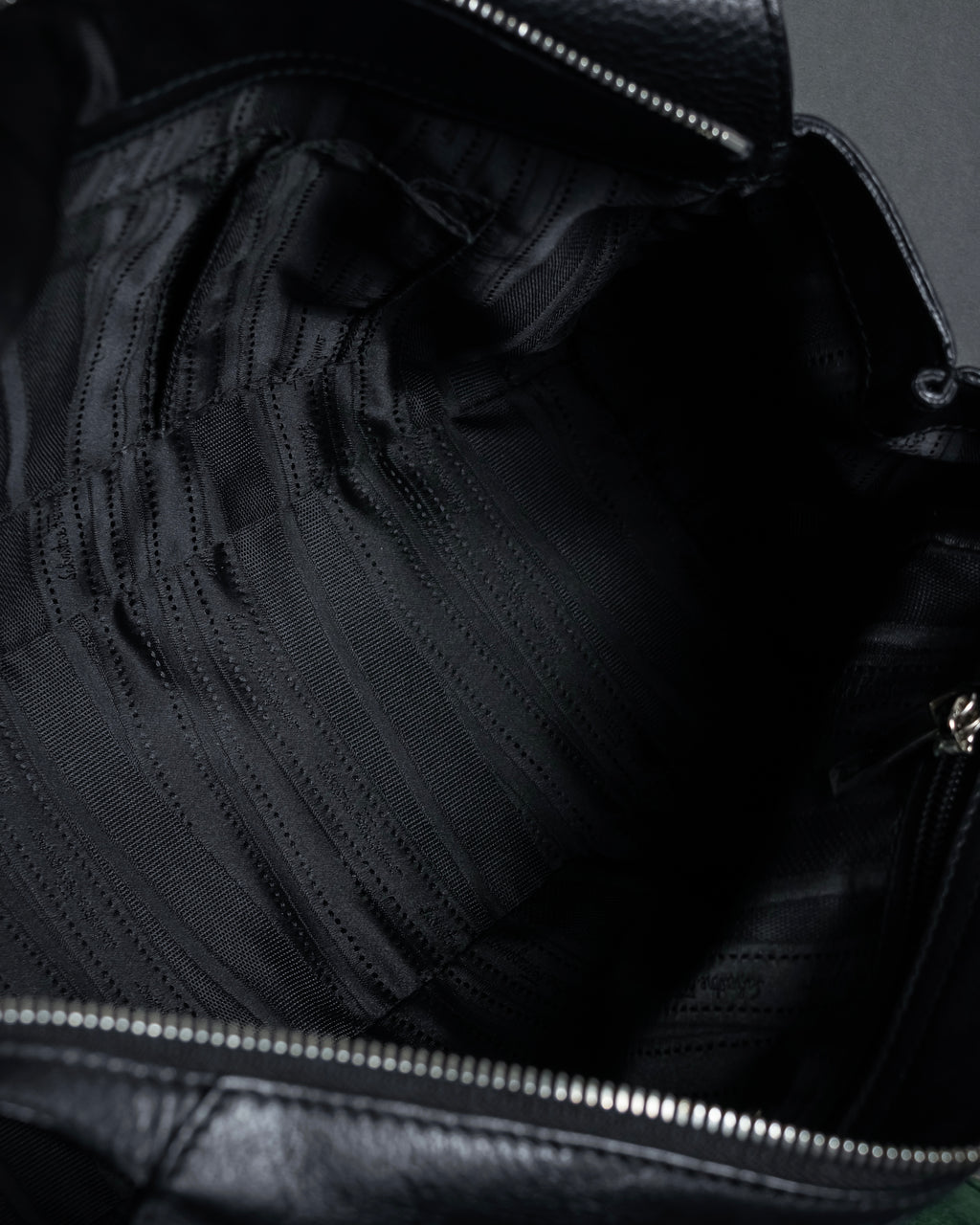 "Salvatore Ferragamo" Gancini motif gathered design leather bag