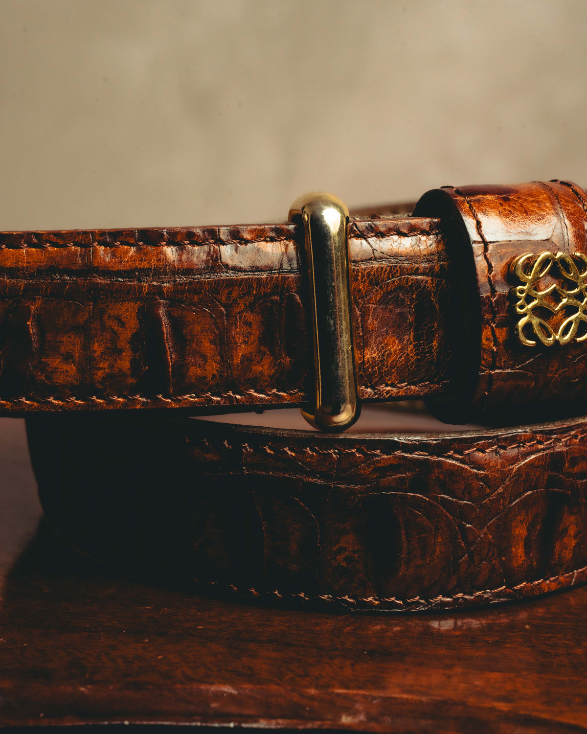 -SPECIAL- “LOEWE” 80’s-90’s Crocodile pattern anagram leather belt