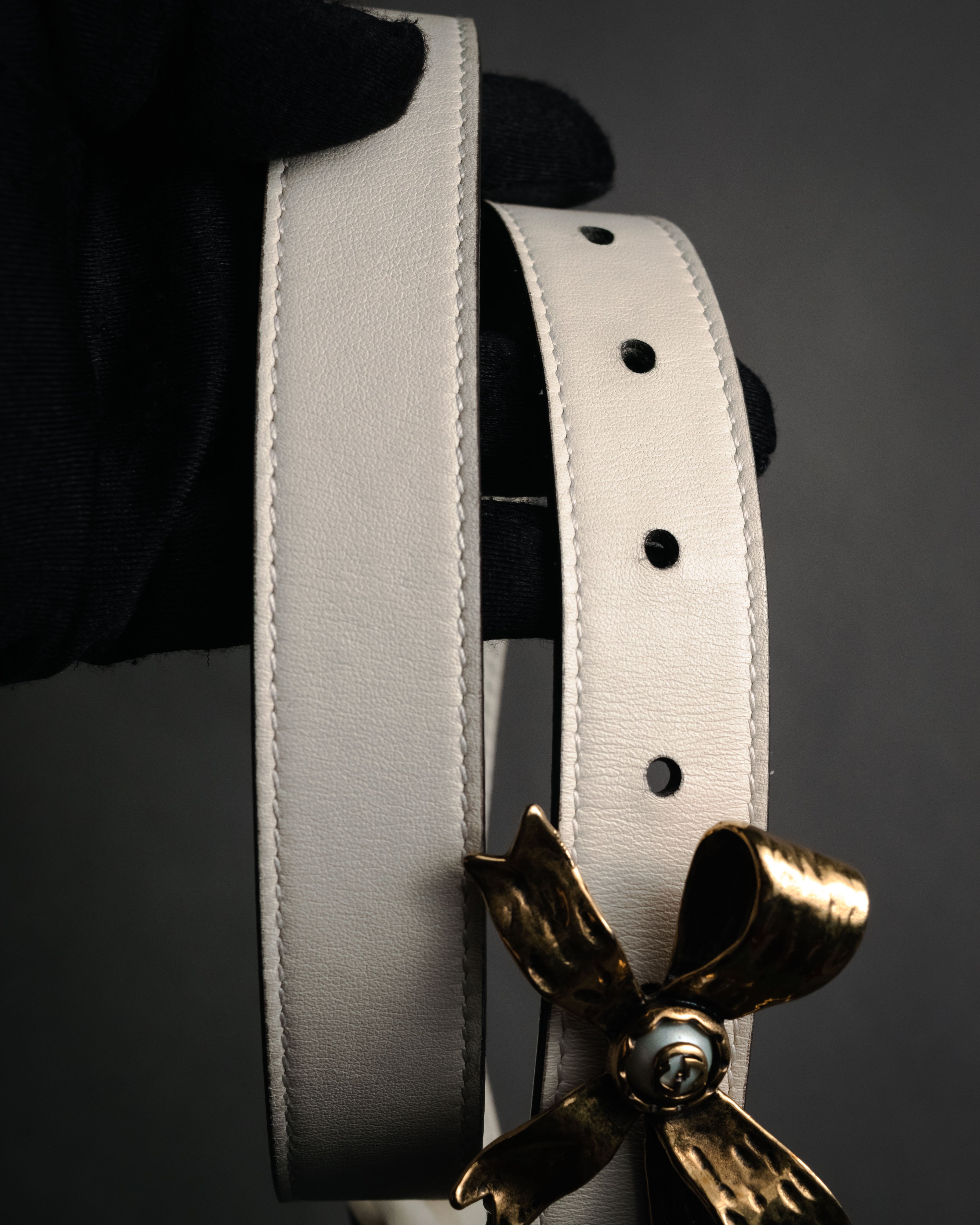 –SPECIAL– “GUCCI” Michele period Ribbon pearl embellished leather belt