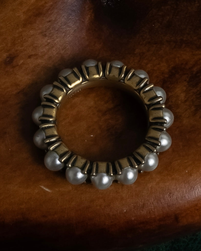 "Christian Dior" Eternity design pearl arrangement gold ring