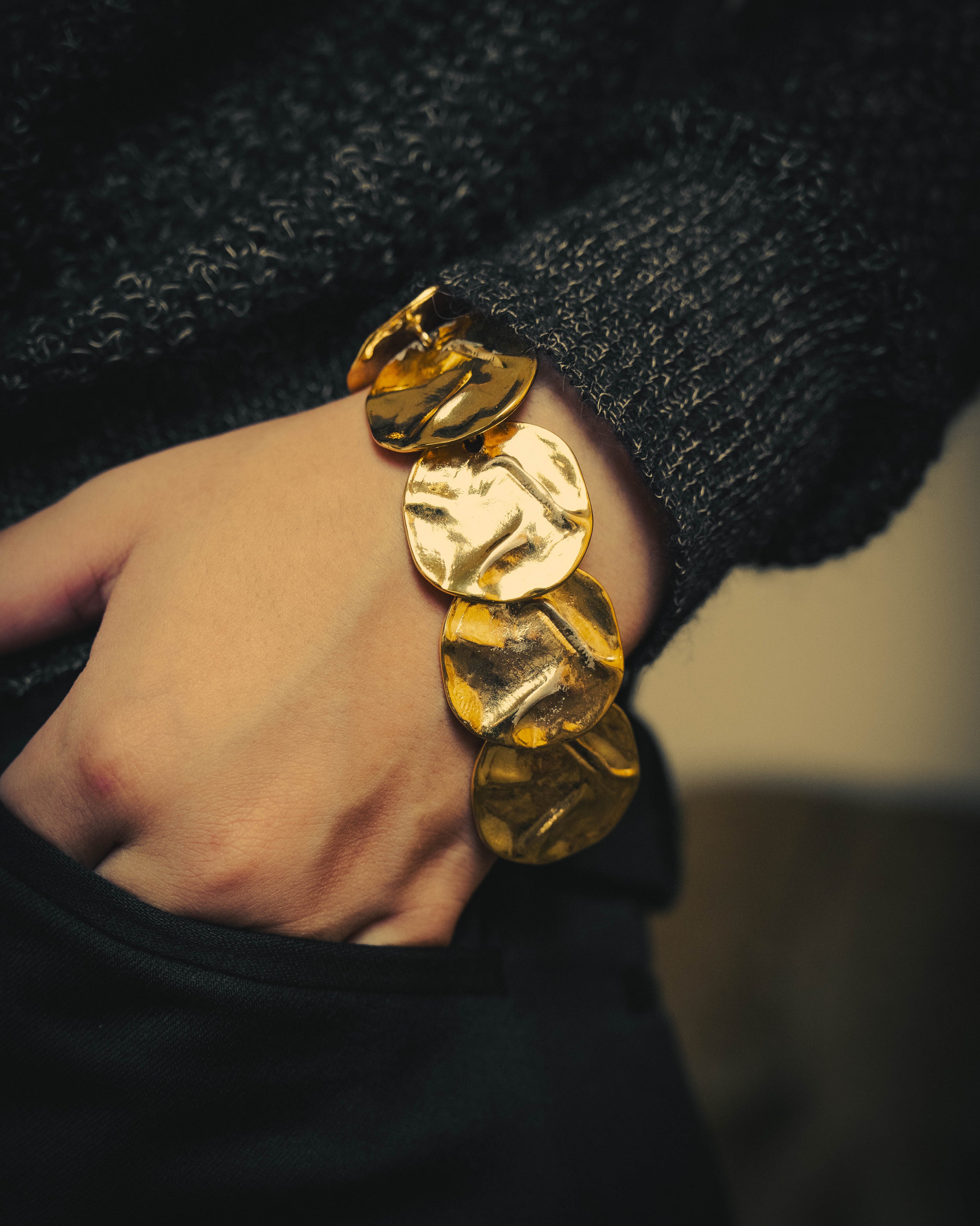 -SPECIAL- “Yves Saint Laurent” 80’s-90’s Hammered gold coin link bracelet