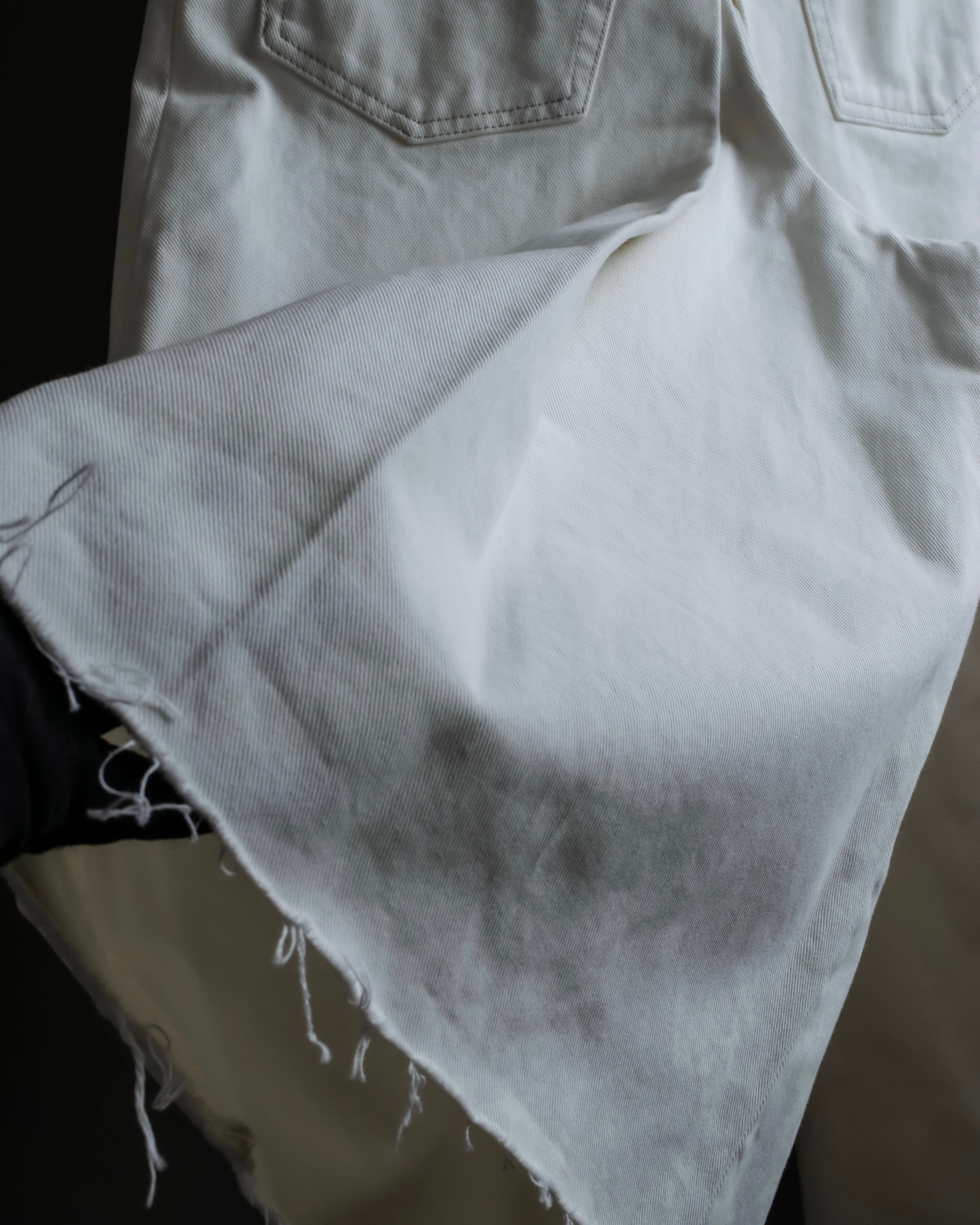 "MAISON MARGIELA" 21SS Washed raw cut flared cropped denim pants