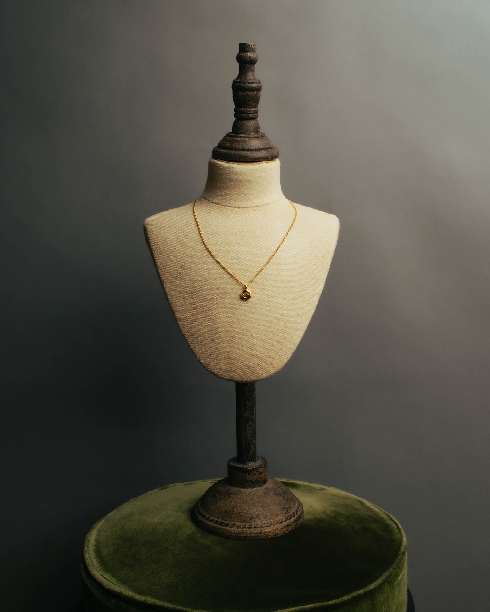 "Christian Dior" 80's-00's Gold tone cd pendant necklace