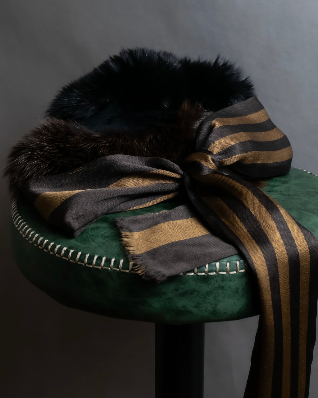 "FENDI" Two-tone striped fur docking stole