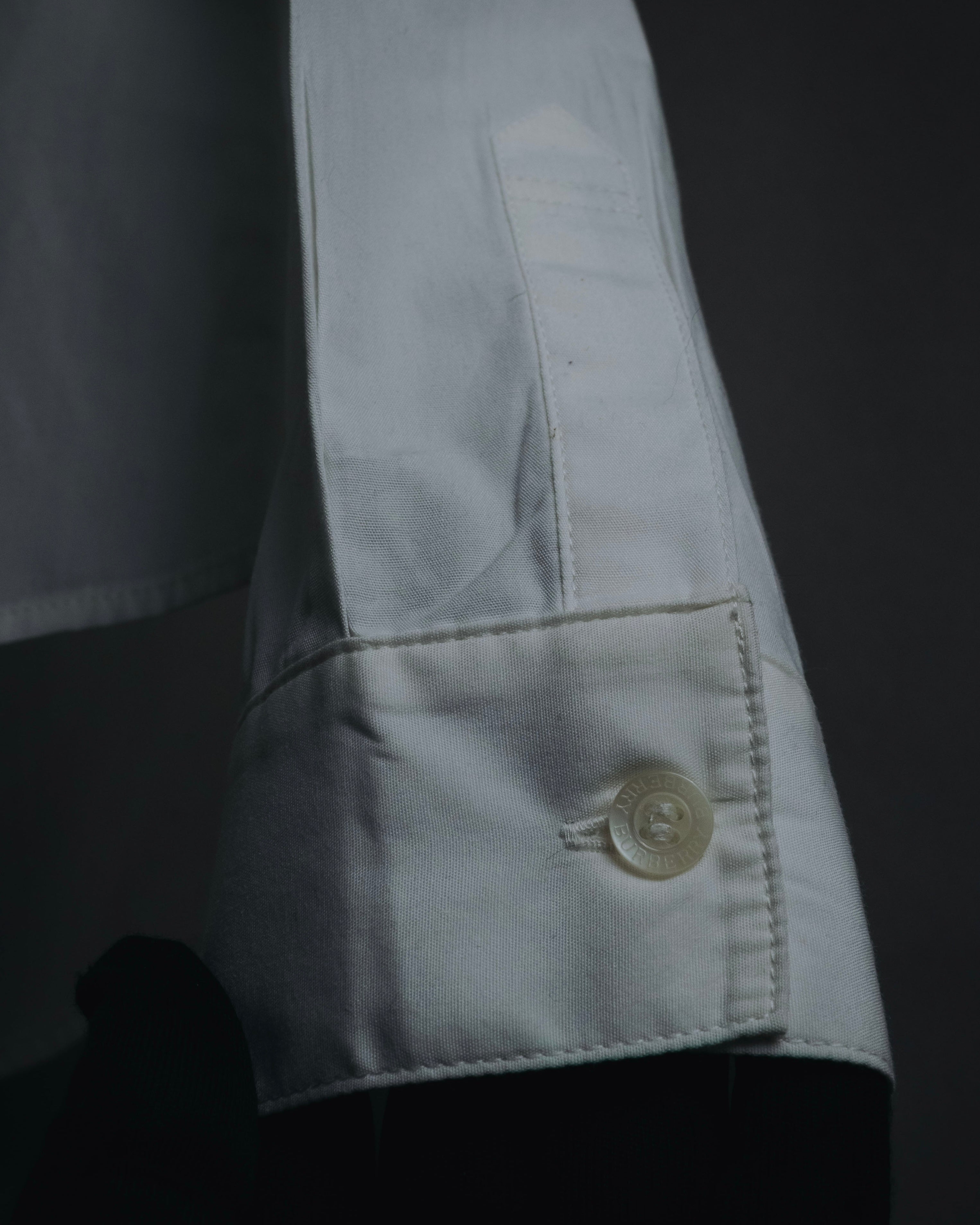 "BURBERRY LONDON" 2010-2014 pintuck tuxedo-front dress shirt