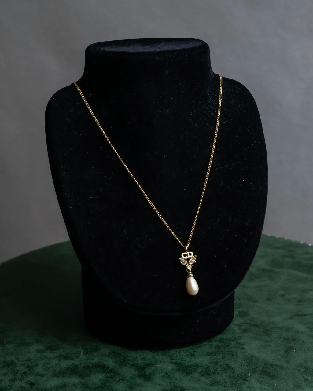 "Christian Dior" Pearl bijou gold chain necklace
