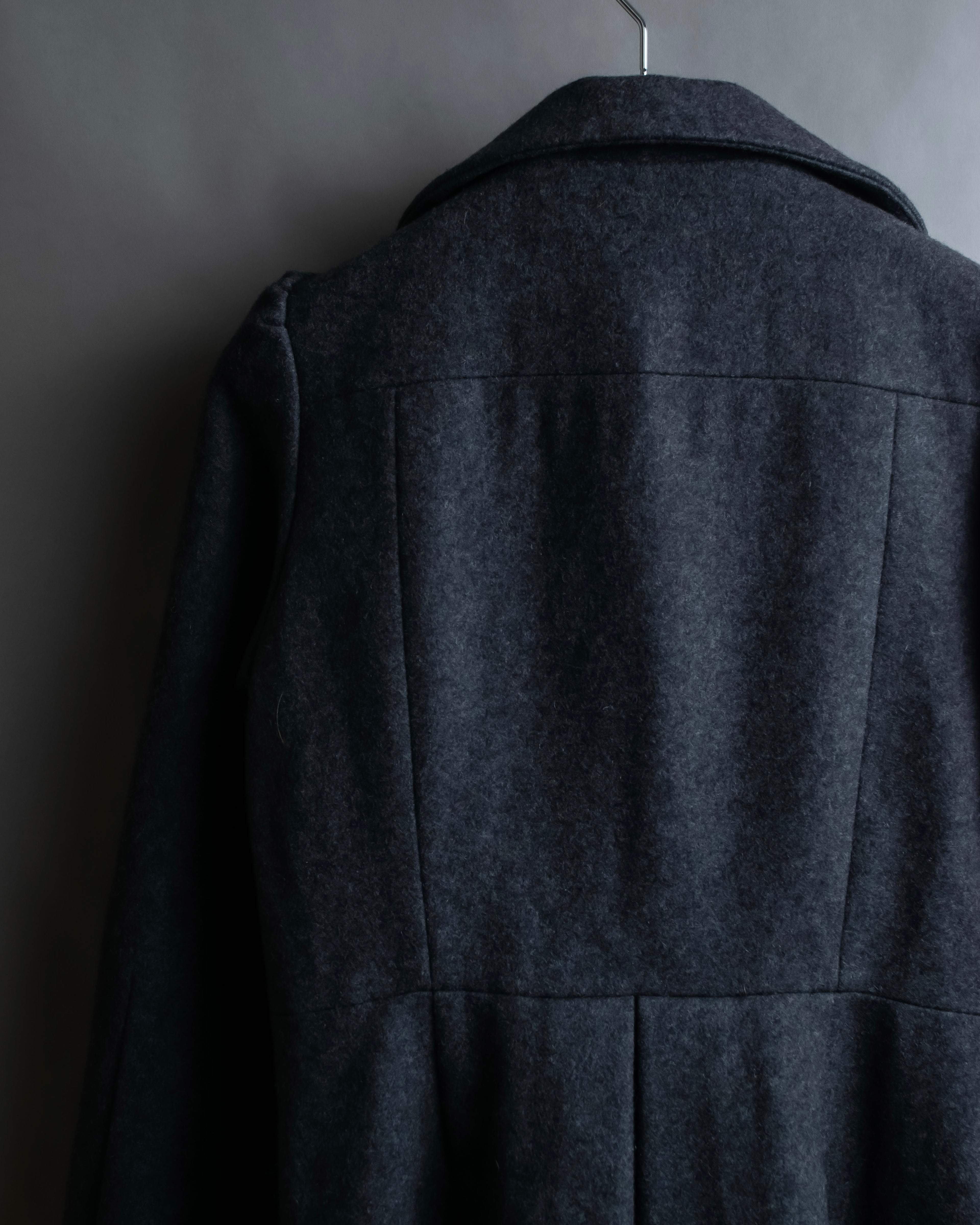 "Chloe" Gathered waist round collar coat