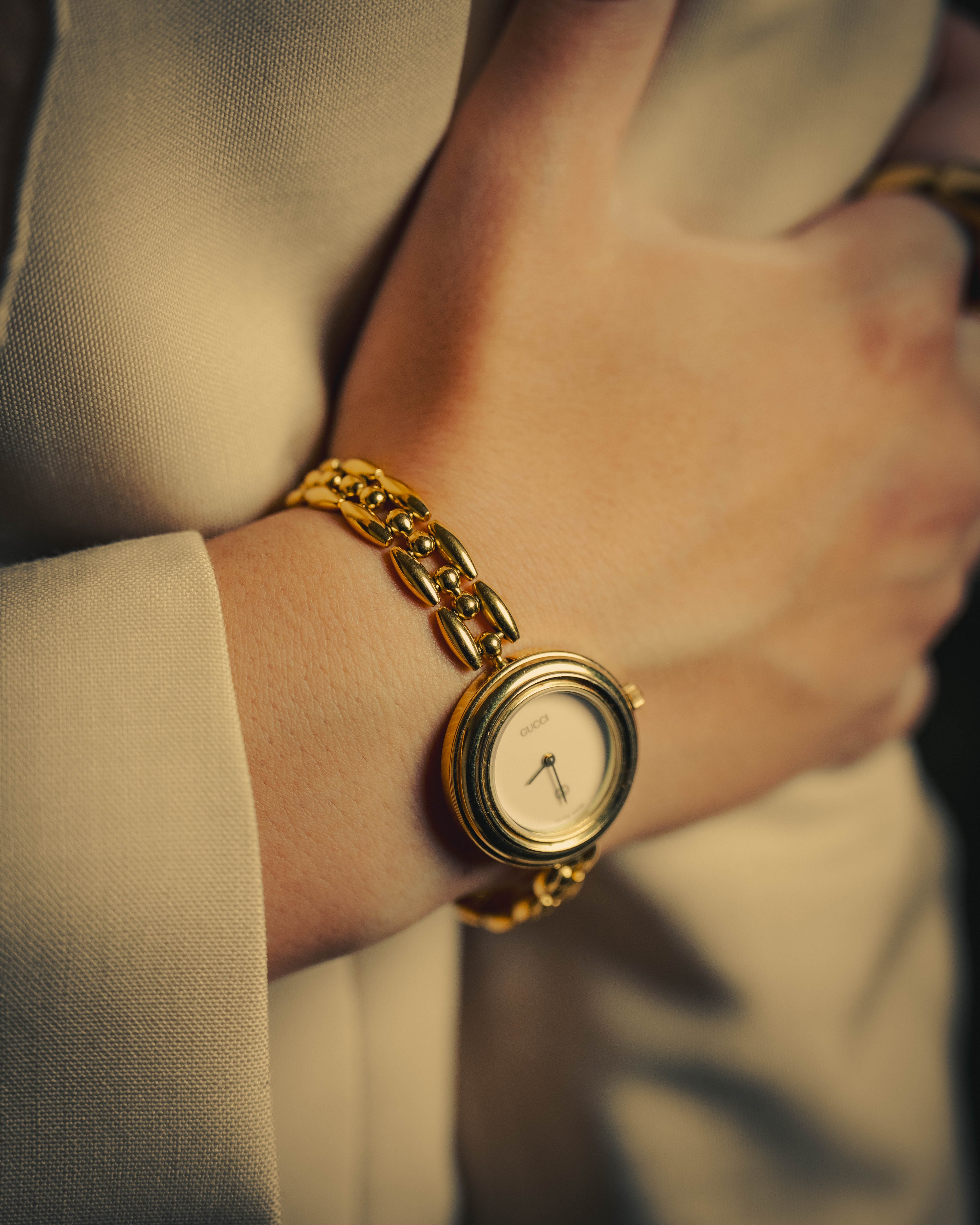 –SPECIAL– "GUCCI" 80's-90's Elegant gold tone wristwatch