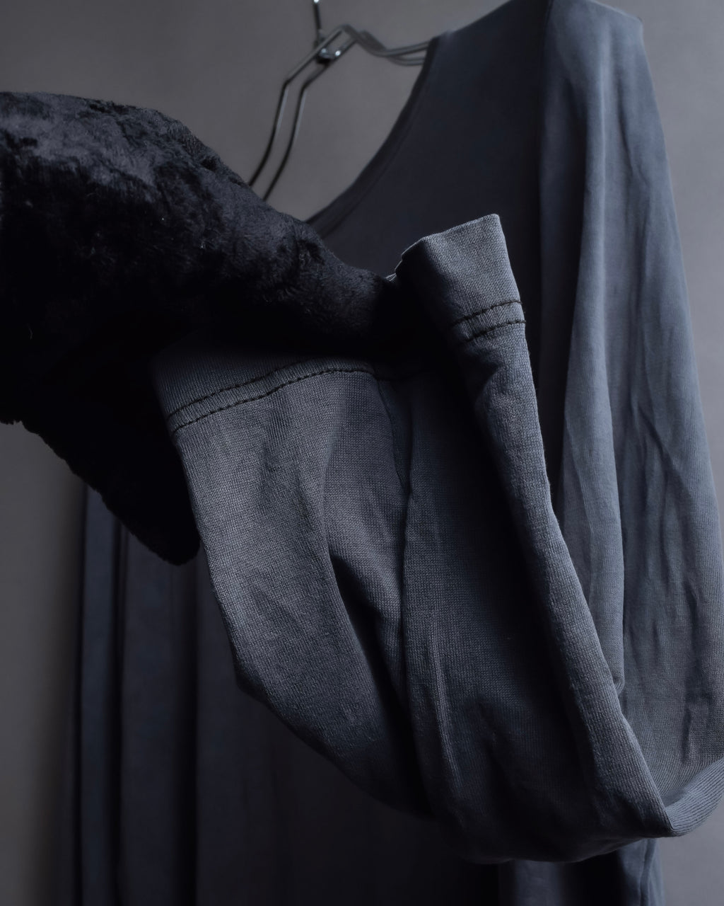 "HERMES" Margiela period Blue-grayish tone draped silk pullover