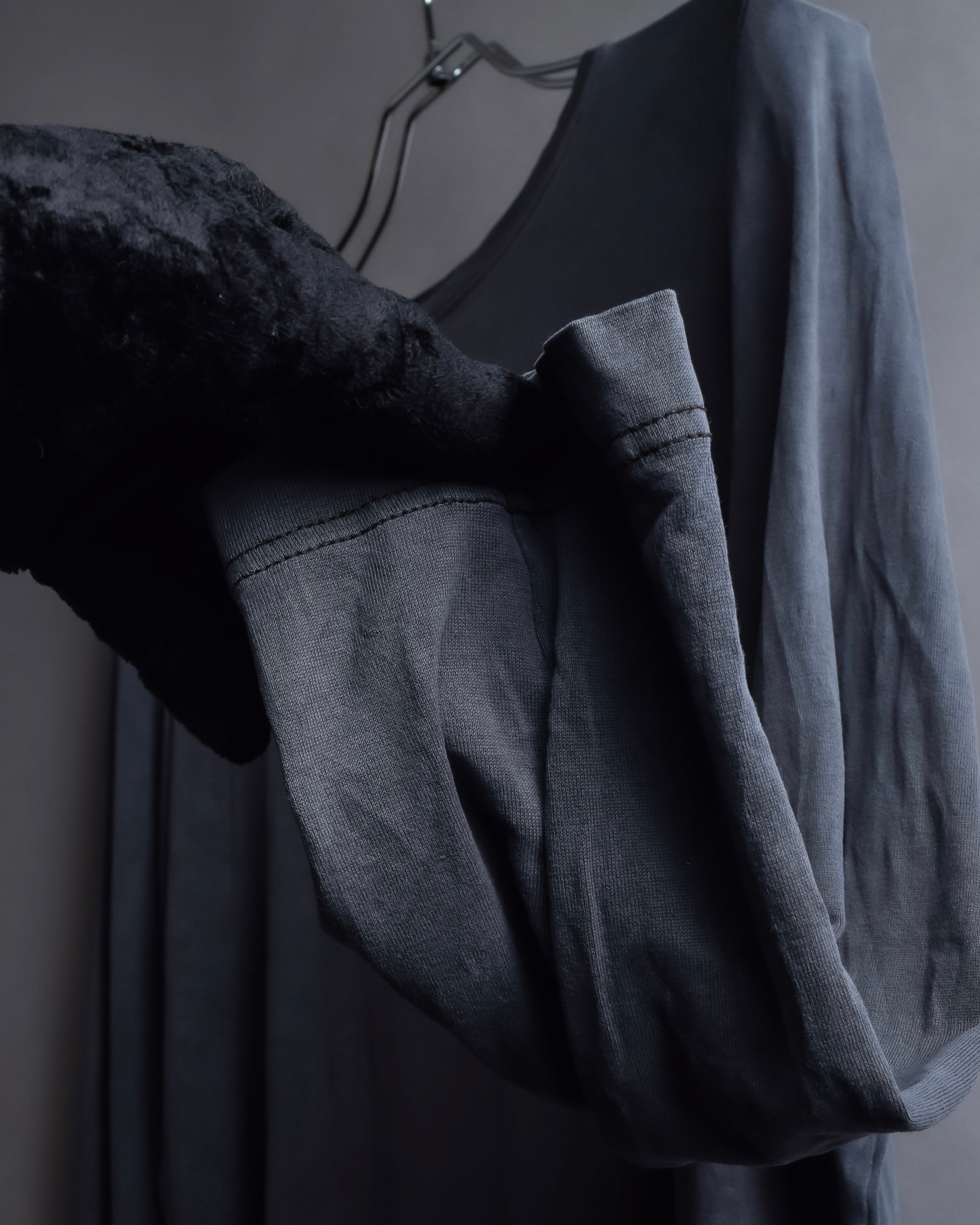 "HERMES" Margiela period Blue-grayish tone draped silk pullover