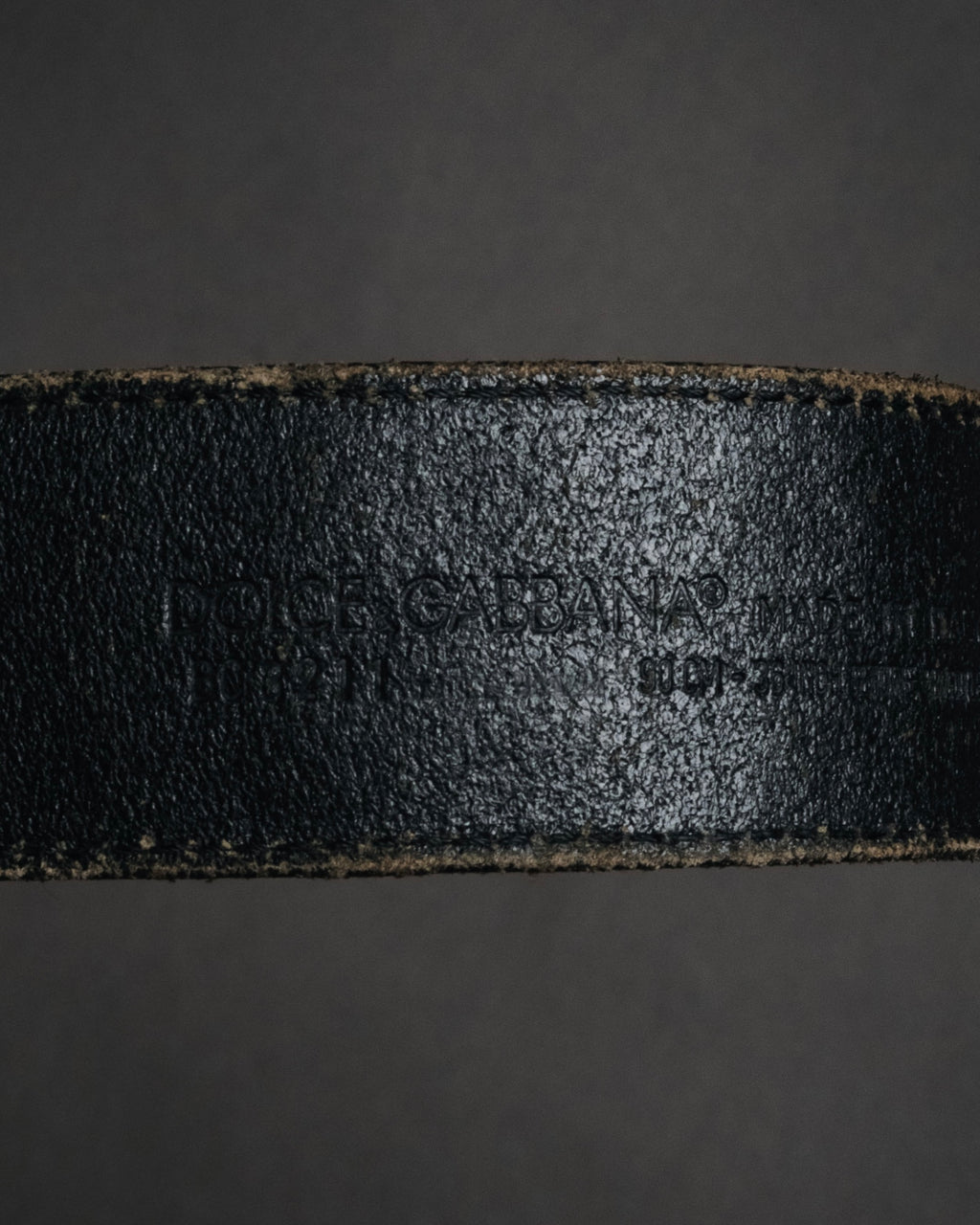 "DOLCE & GABBANA" 2003-08 Distressed croc-embossed hammered buckle belt