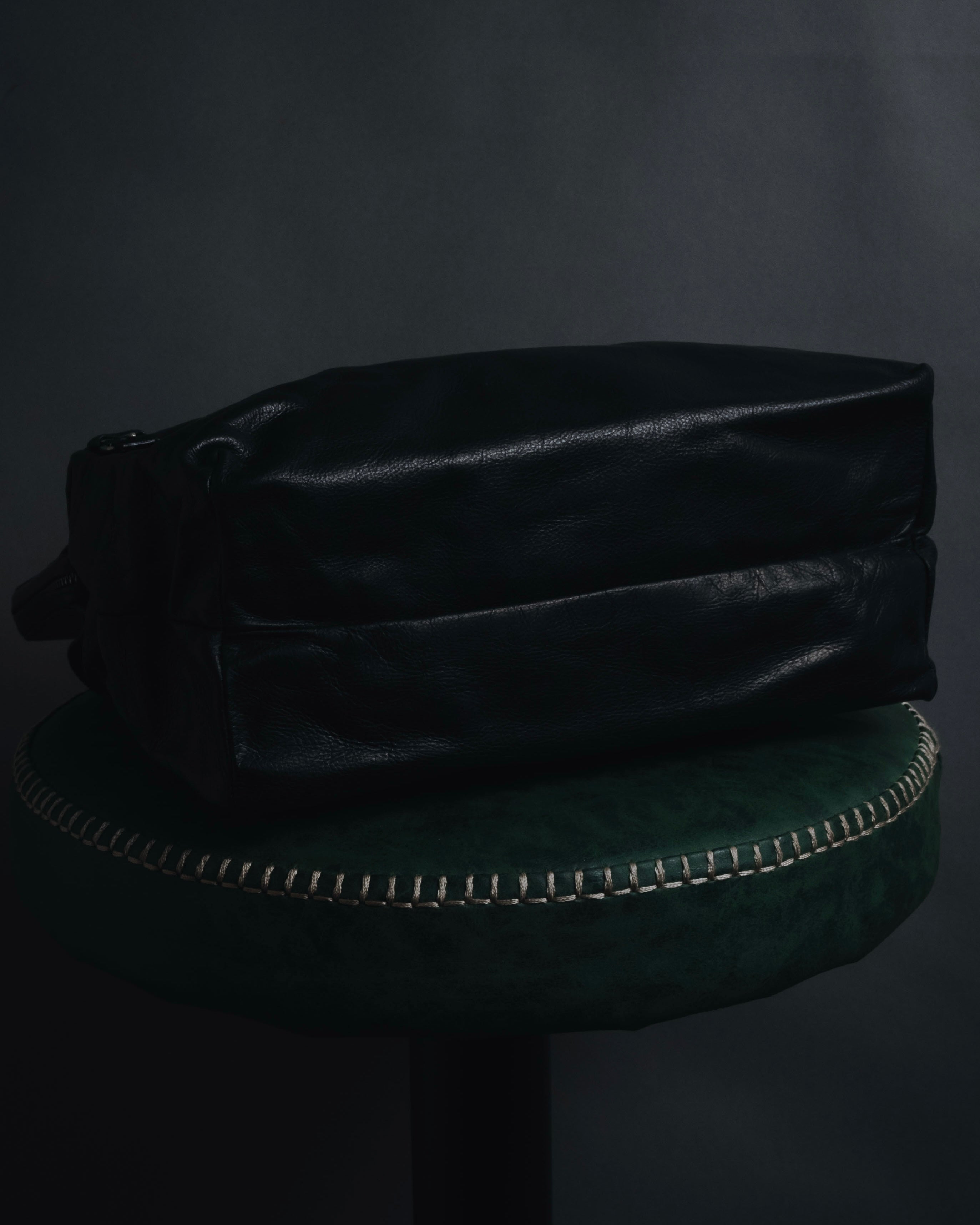 –SPECIAL– "ANN DEMEULEMEESTER" 2010-2013 Transformable roll-top vitello leather bag