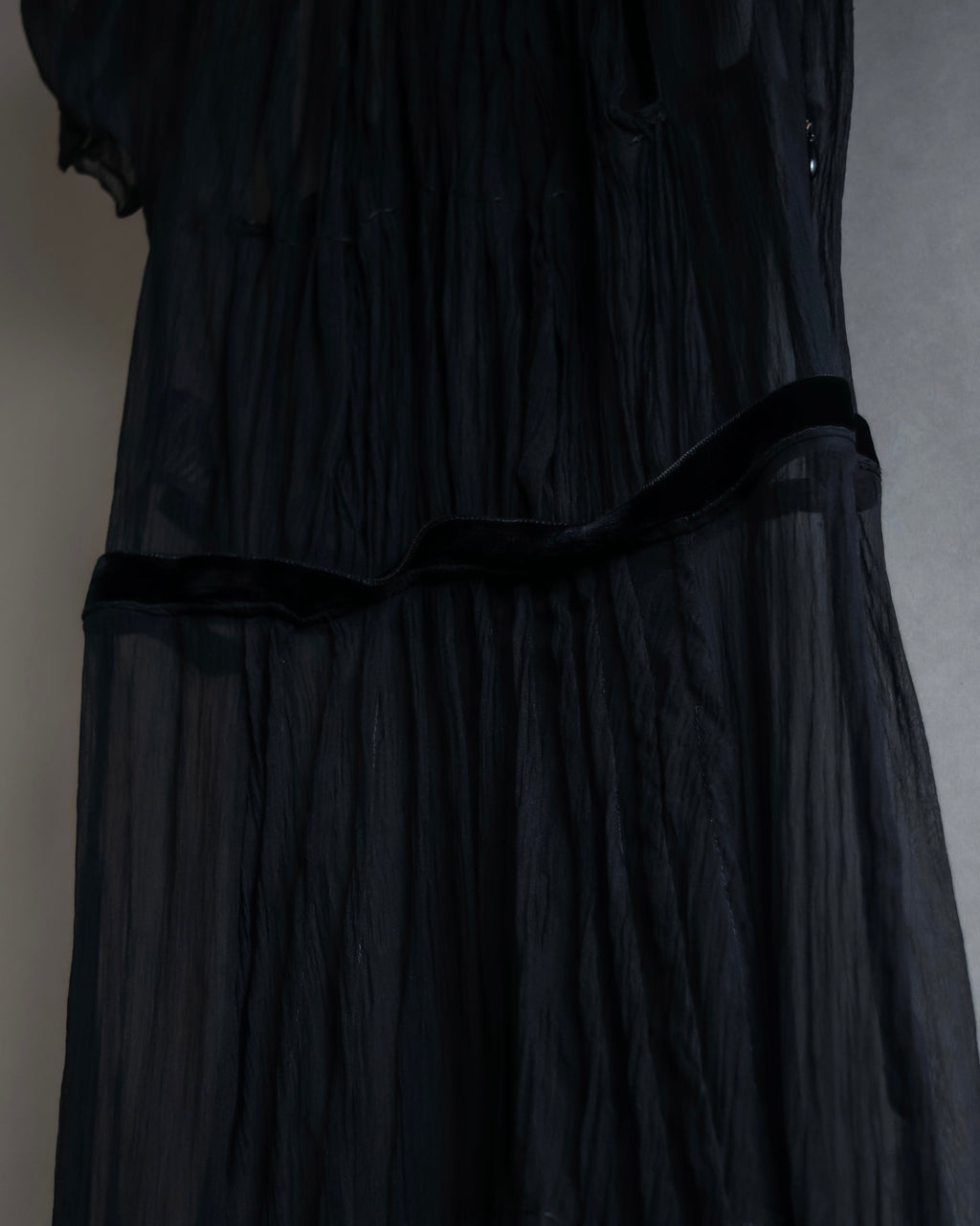 "PRADA" Gathered ribbon design puff sleeve dress