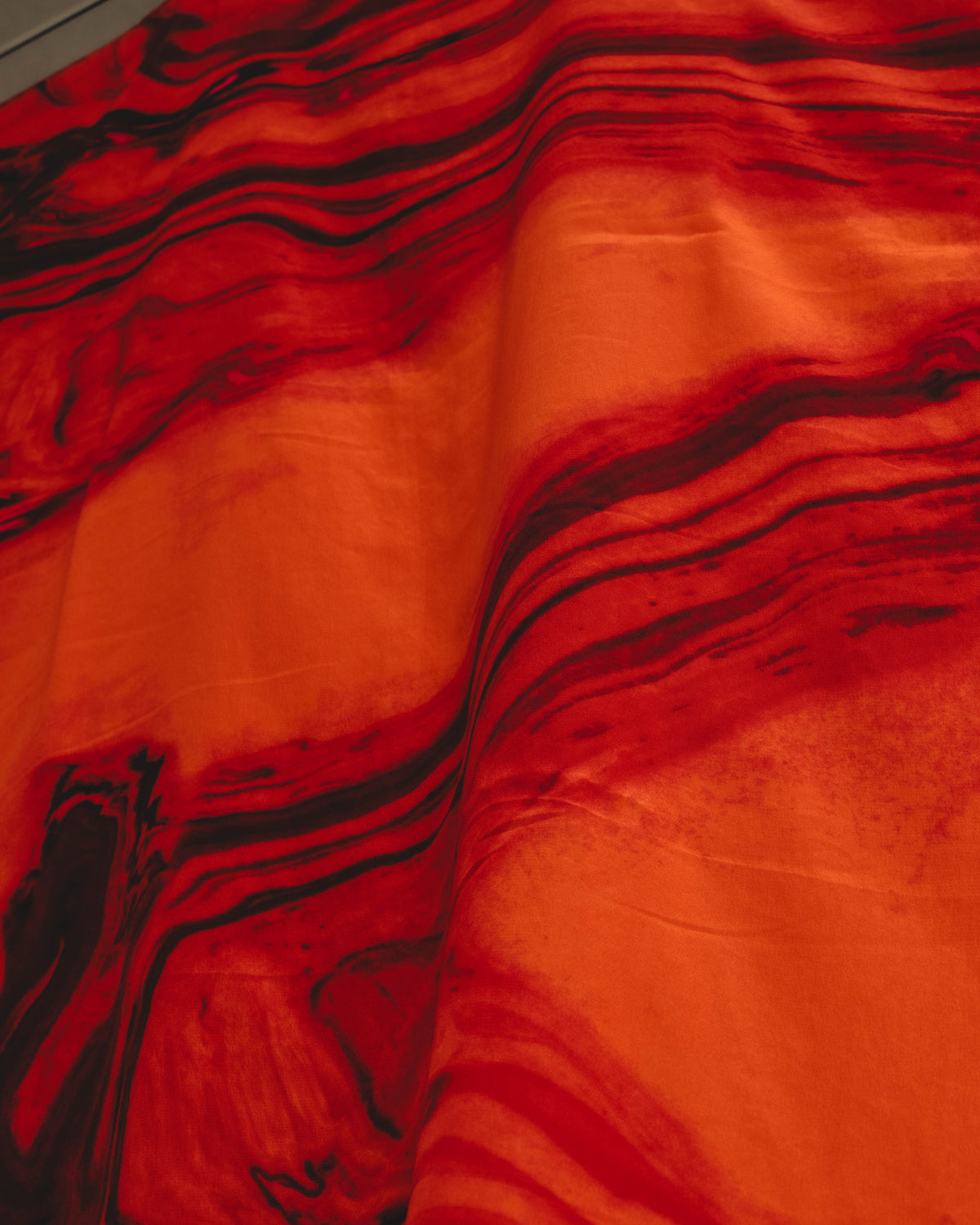 –SPECIAL– “GUCCI” 80’s-90’s Abstract marble print silk scarf