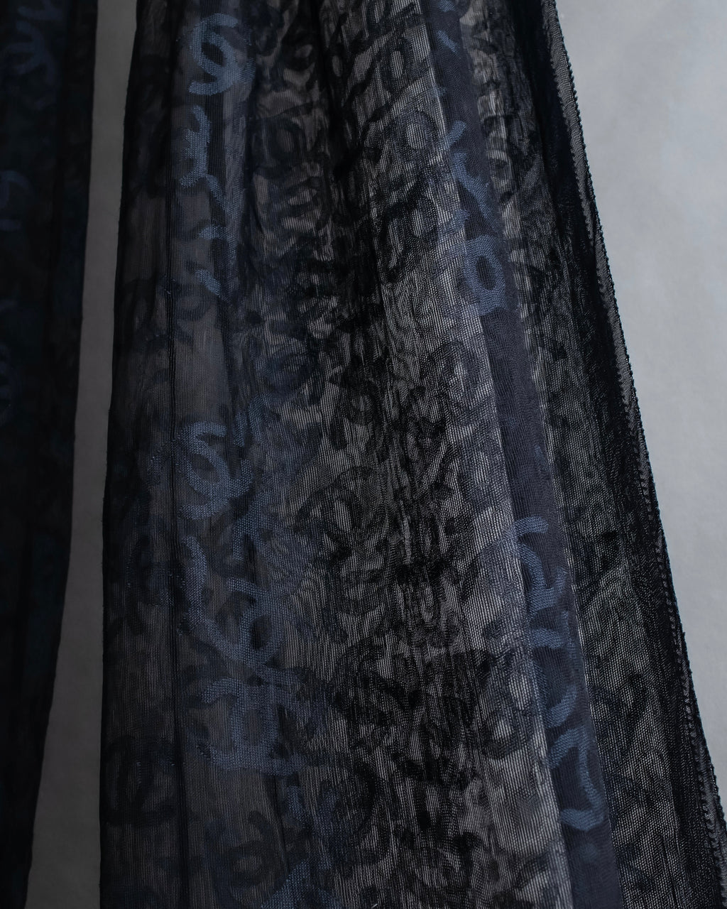 "CHANEL" Coco Mark scattered sheer large scarf