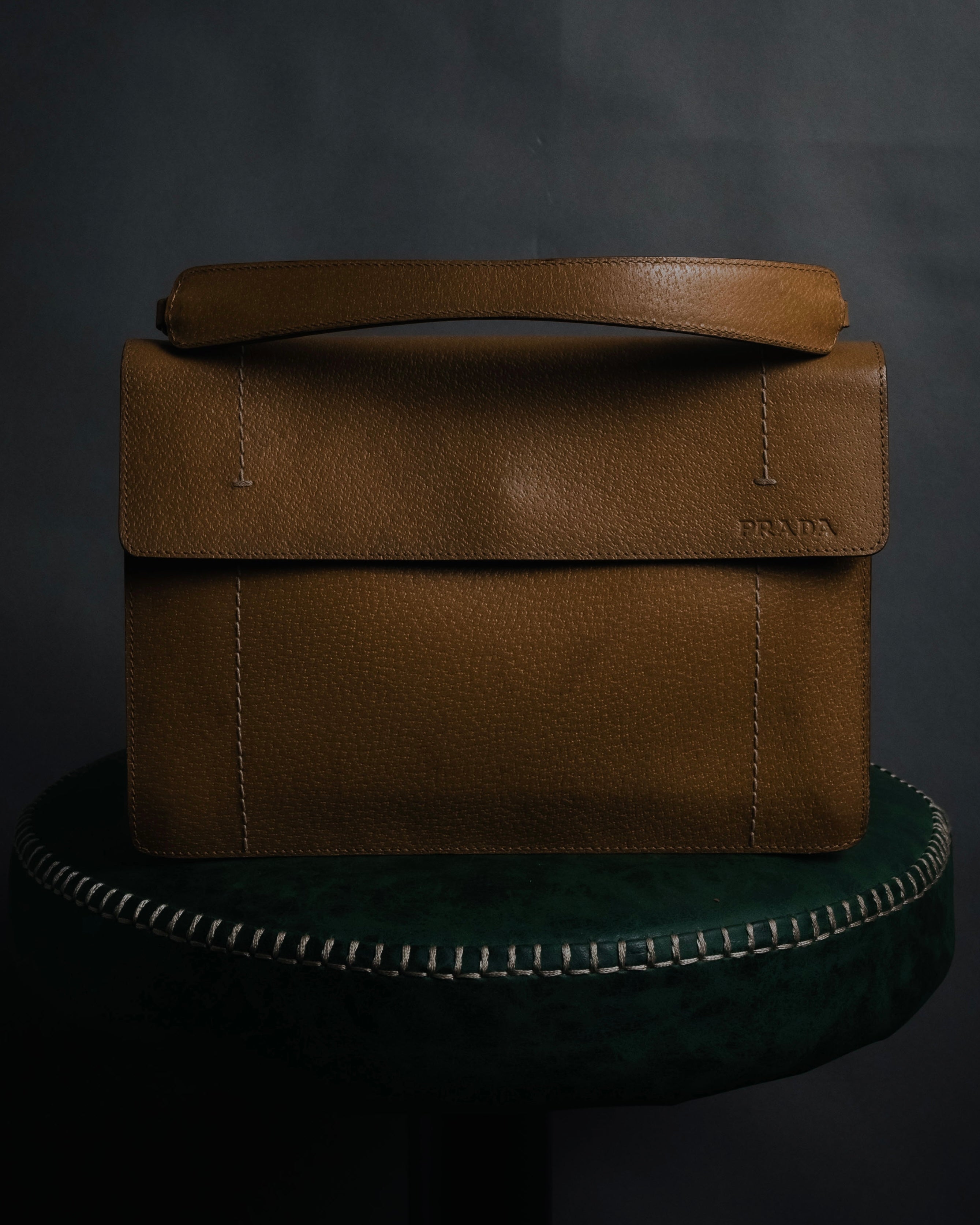 "PRADA" 90’s-00’s Minimalist embossed logo accordion bag