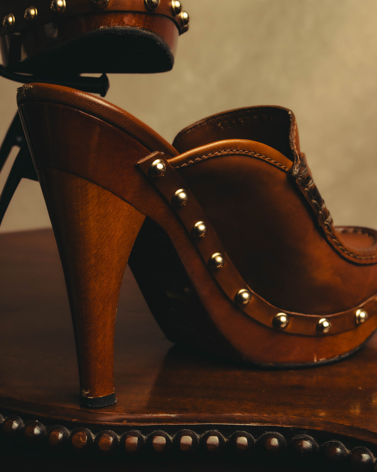 “GUCCI” 00’s Bamboo tassel studded platform mules