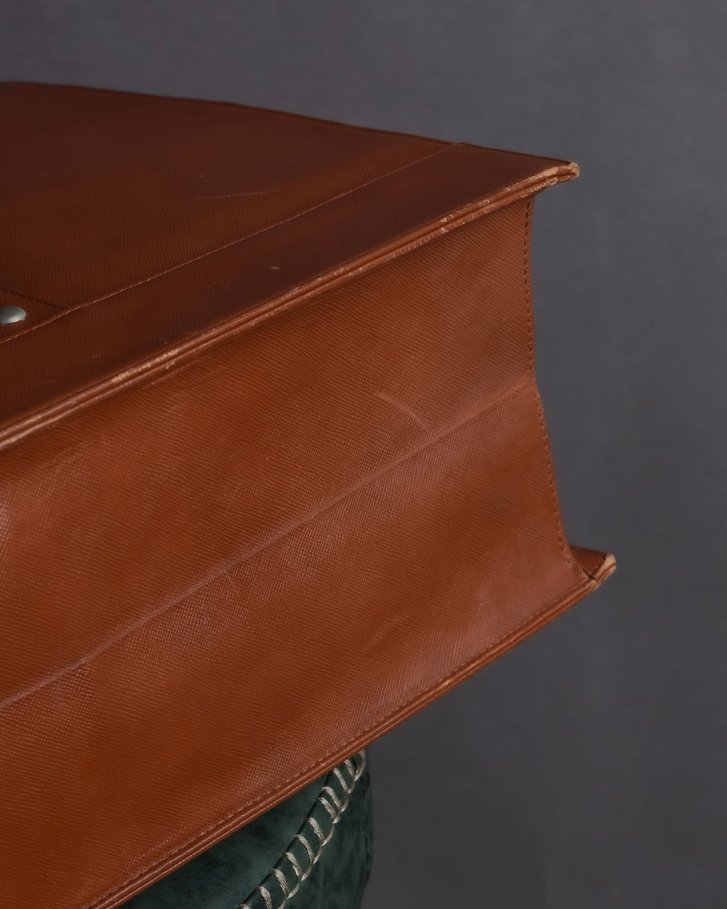 "YVES SAINT LAURENT" Studded Y design open-top leather tote bag