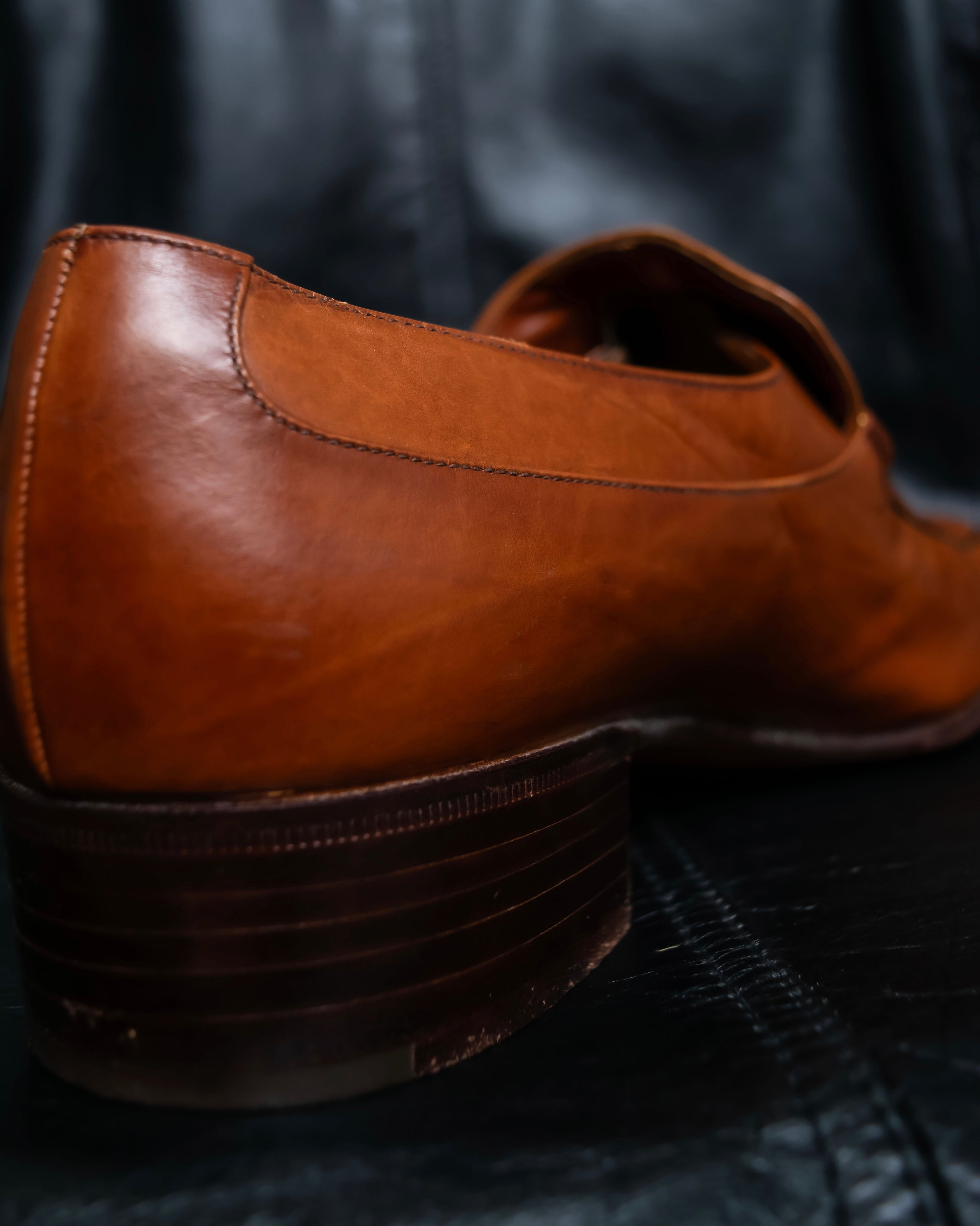 “CELINE” triomphe belt designed loafers