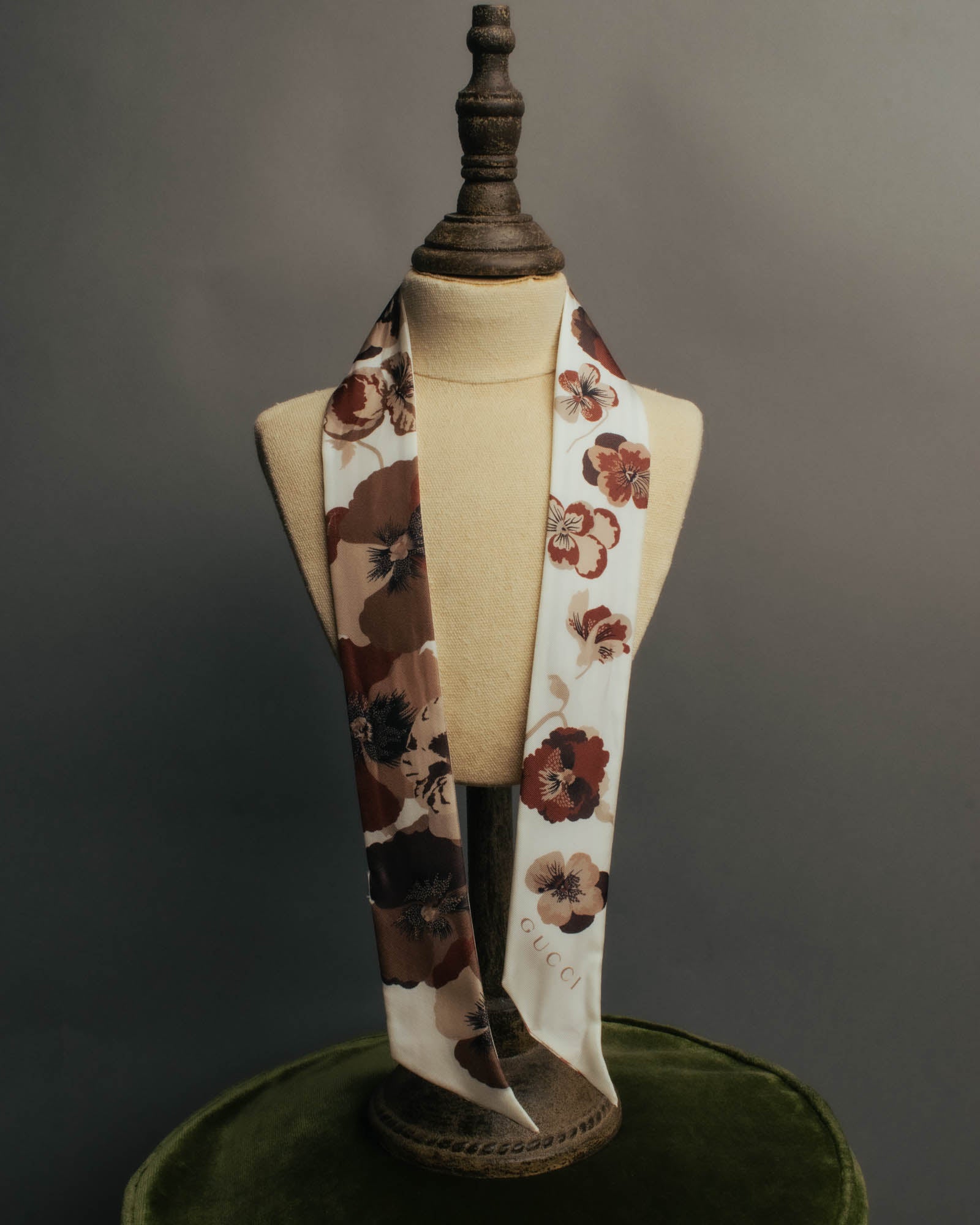 "GUCCI" 00's-10's Floral and striped silk neck bow scarf