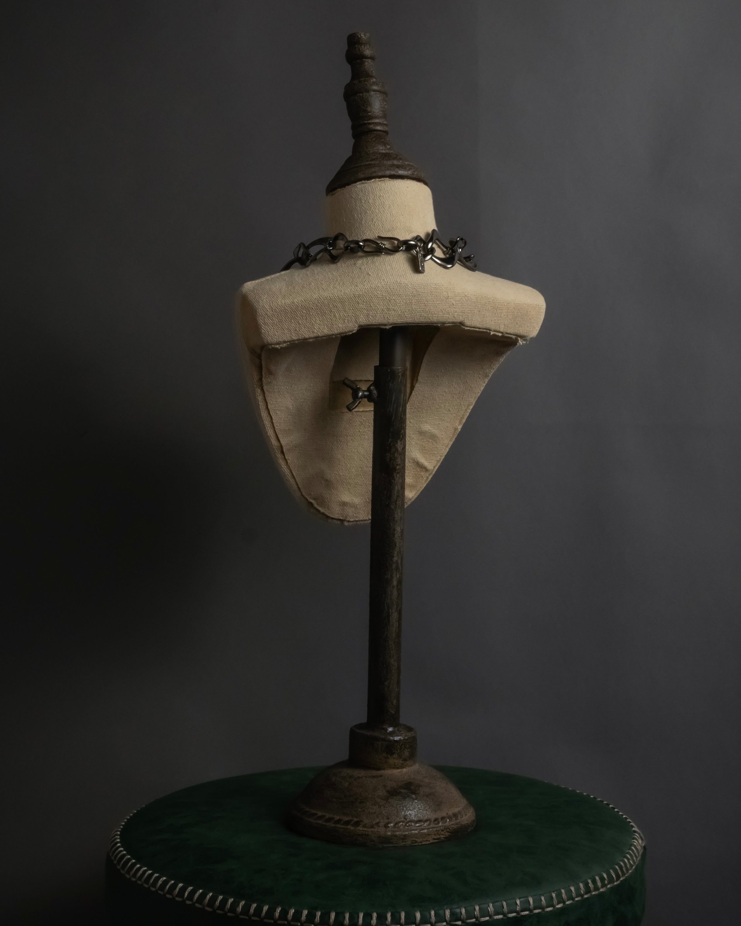 "YVES SAINT LAURENT" Sculptural link chain necklace