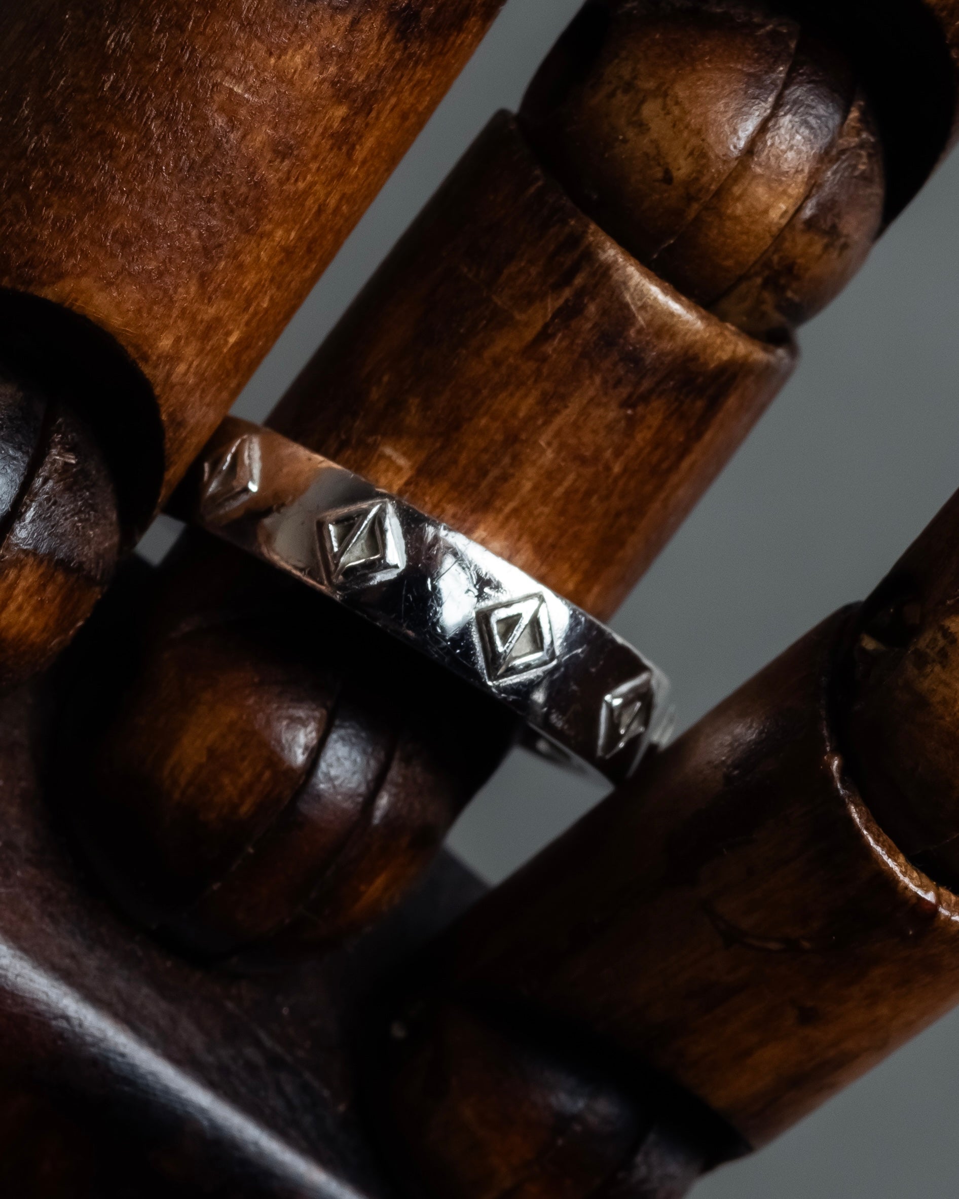 "Christian Dior" CD logo engraved diamond motif silver ring