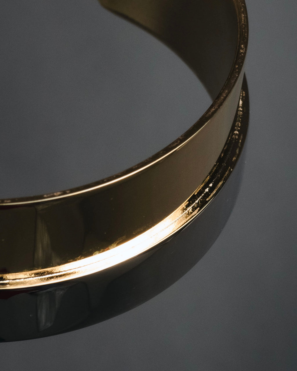"LOEWE" 10’s Bicolor geometric open-cuff bangle