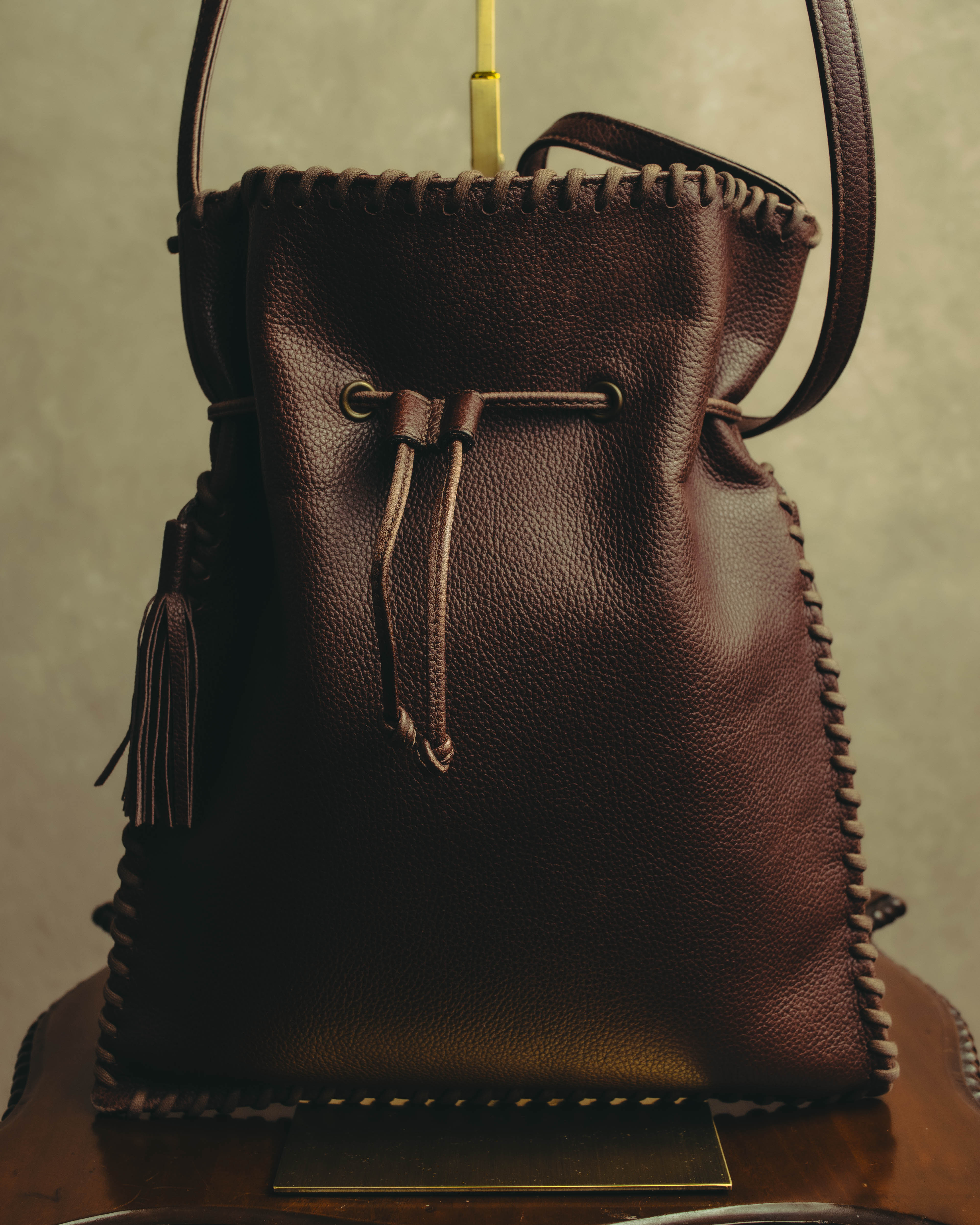 “YVES SAINT LAURENT“ 90’s-00’s Leather drawstring shoulder bag