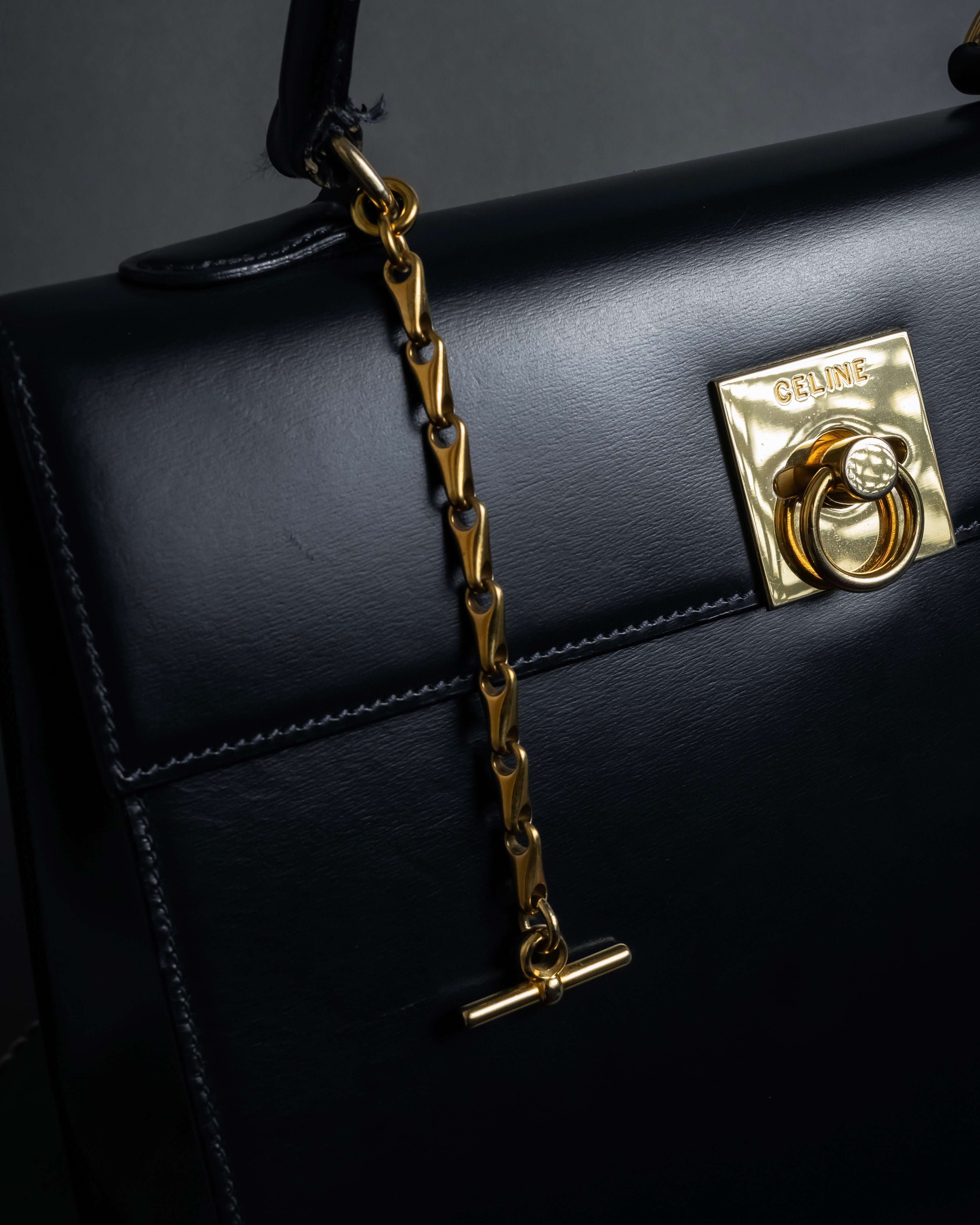 "CELINE" 80's-90's Square silhouette gold parts design leather hand bag