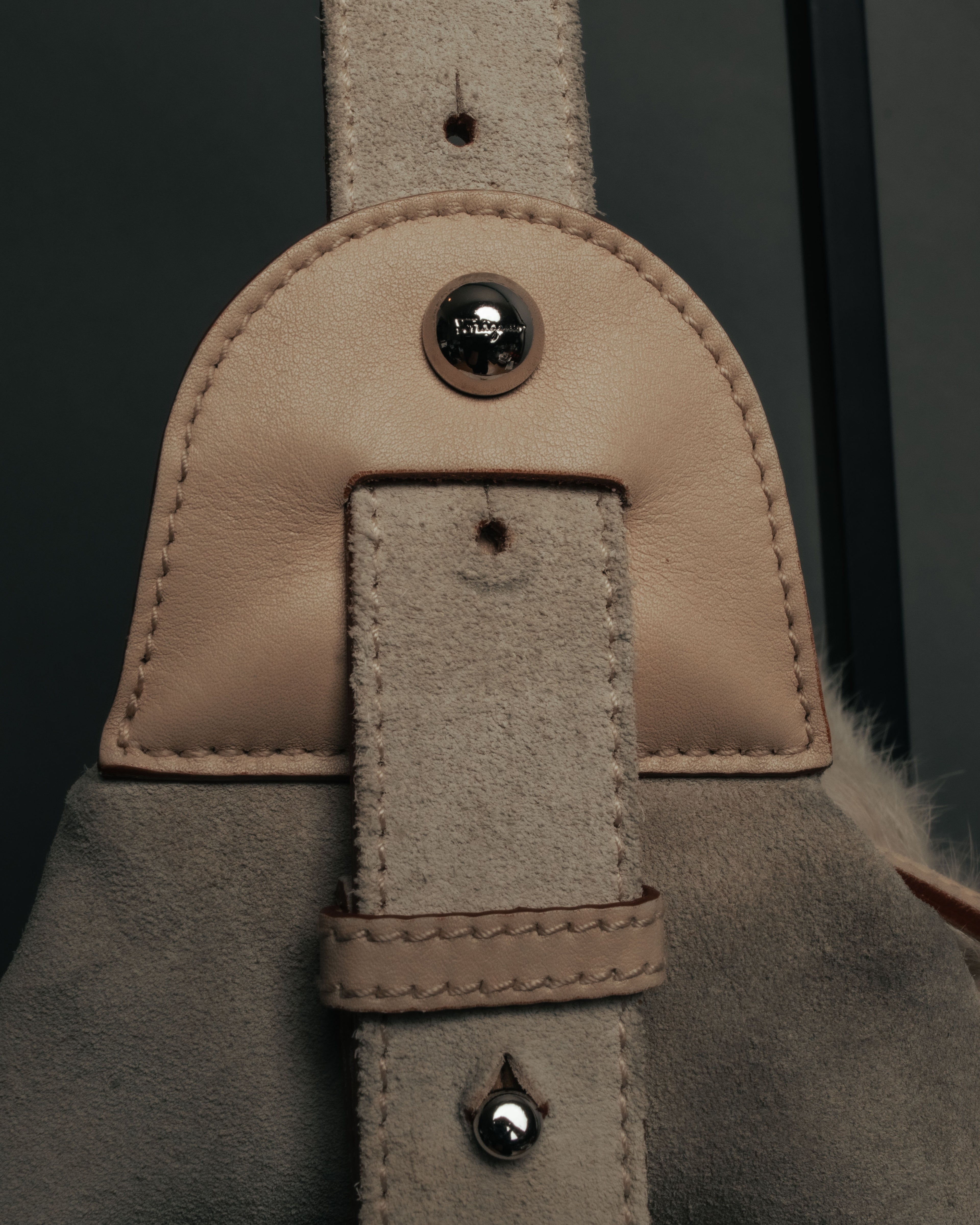 “Salvatore Ferragamo” 00’s Fur panel suede shoulder bag