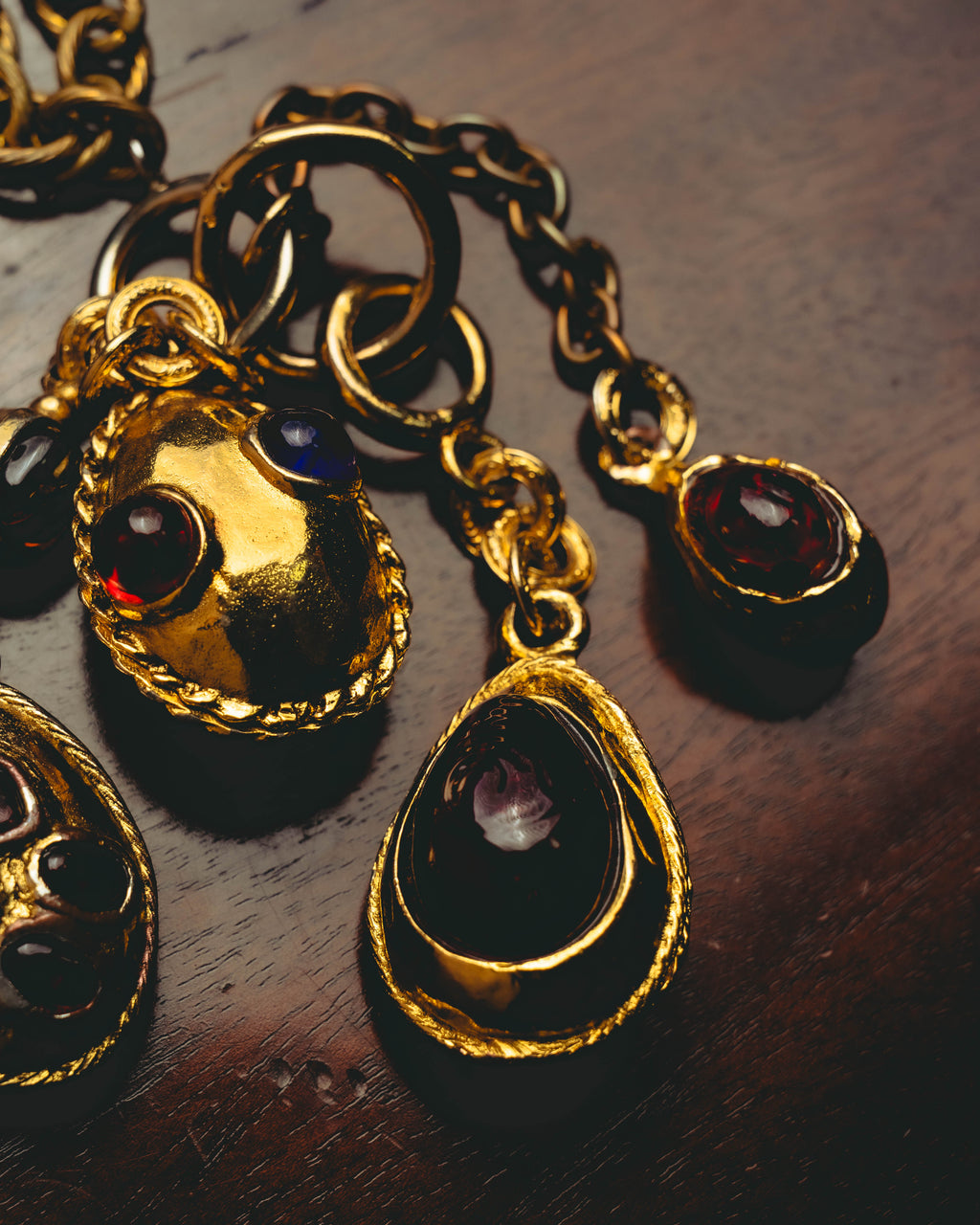 -SPECIAL - “CHANEL” 70’s-80’s Gripoix glass cabochon charm sautoir necklace