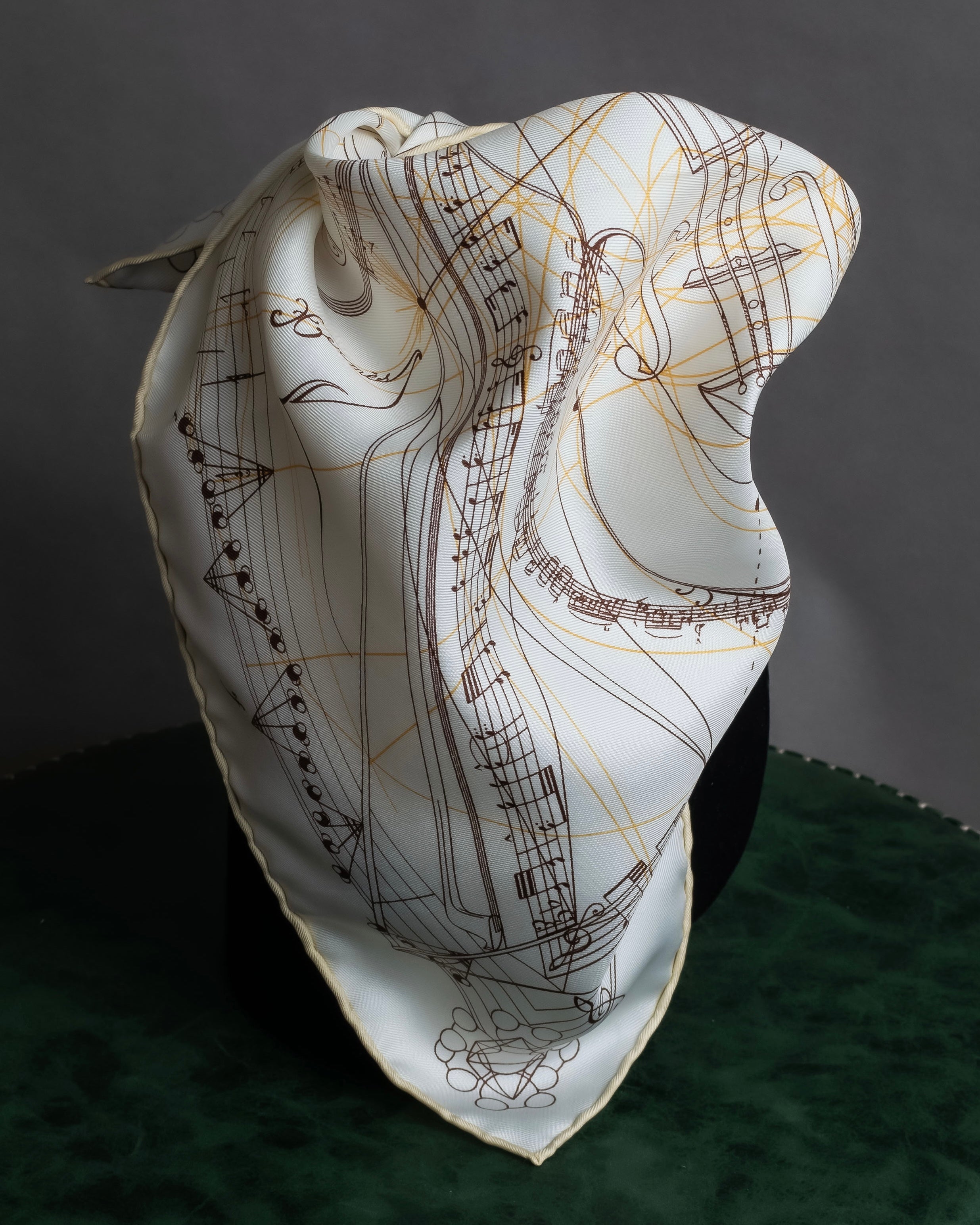 "HERMES" La Musique des Sphères petit carre scarf