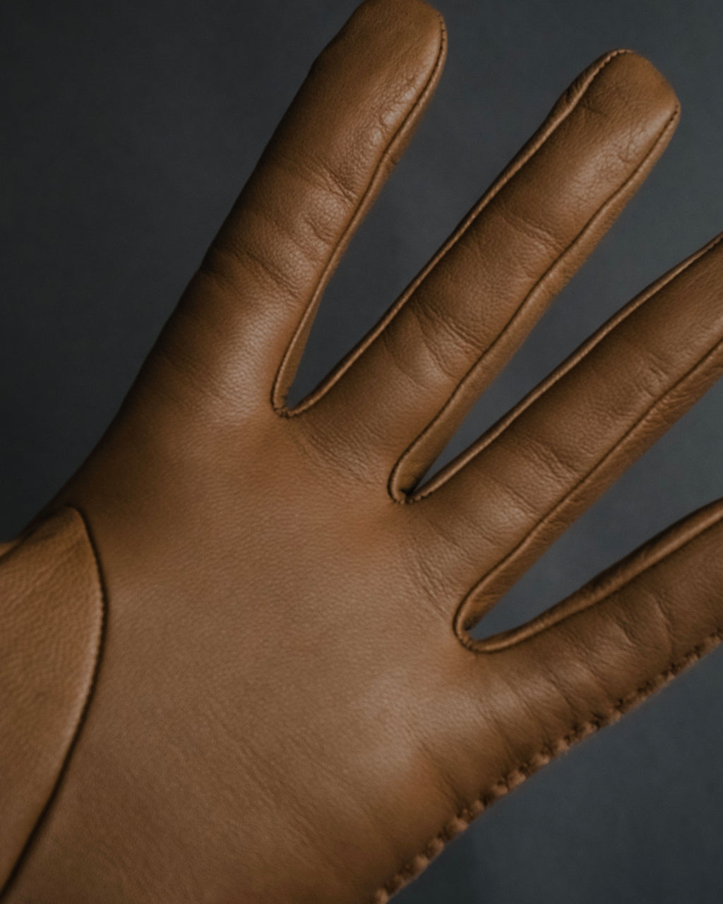 –SPECIAL– "HERMES"
Star perforated leather dress gloves