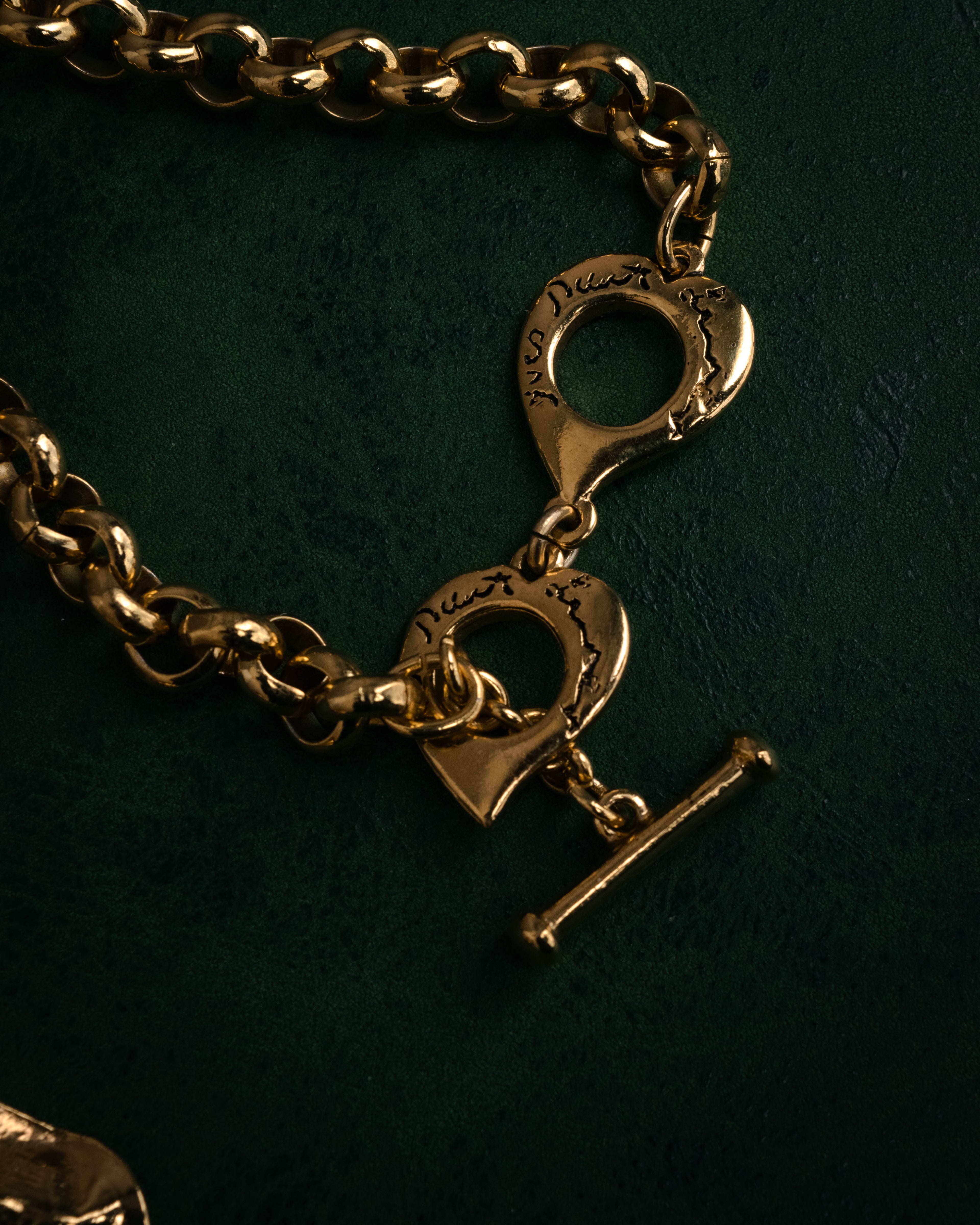 –SPECIAL– “Yves Saint Laurent”
80’s-90’s Sculptural red stone statement necklace