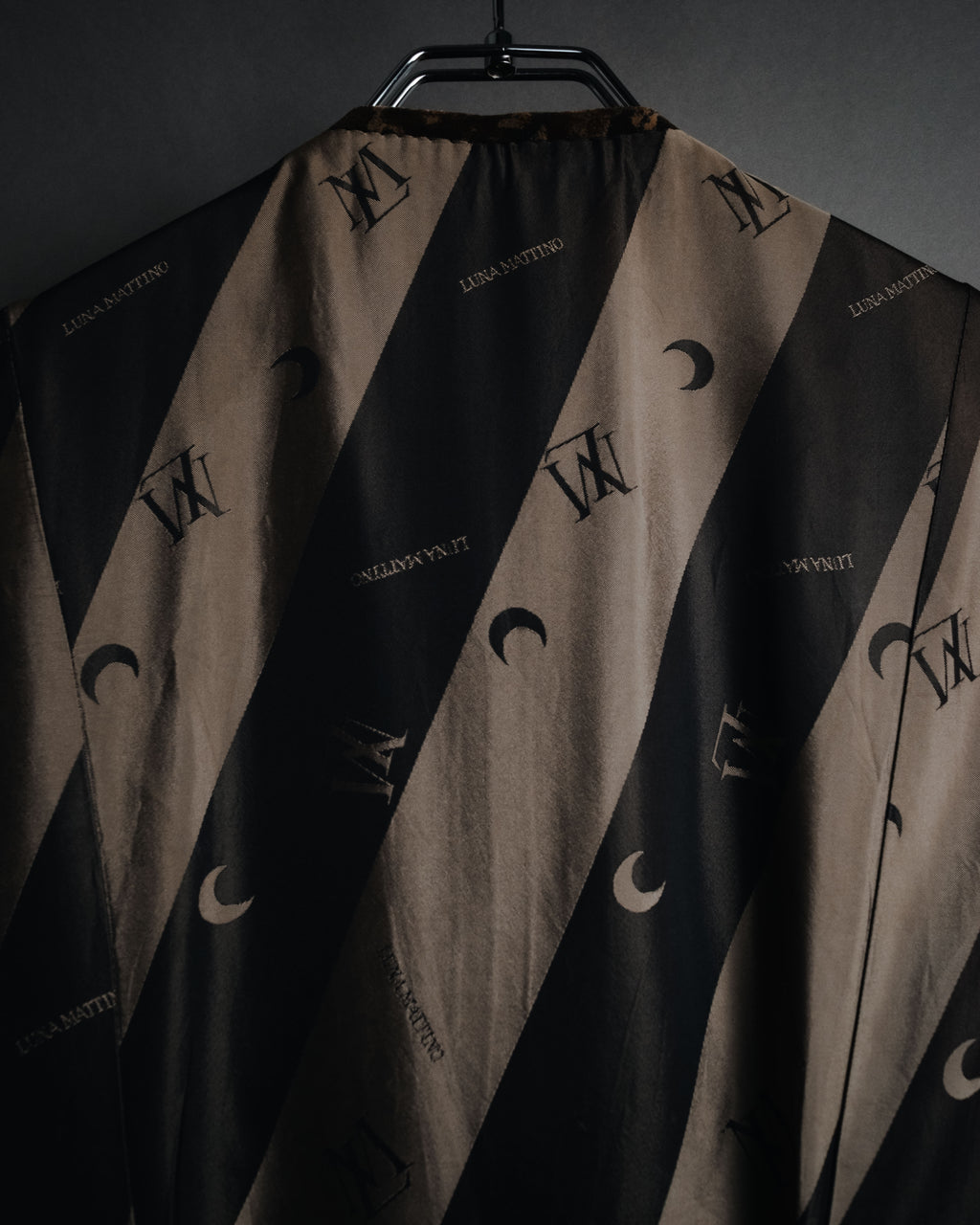 "LUNA MATTINO" 90’s Crushed velvet pointed hem vest