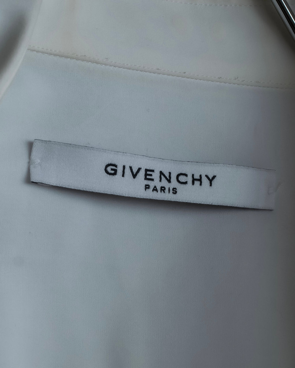 "GIVENCHY" Bosom panel design white shirt
