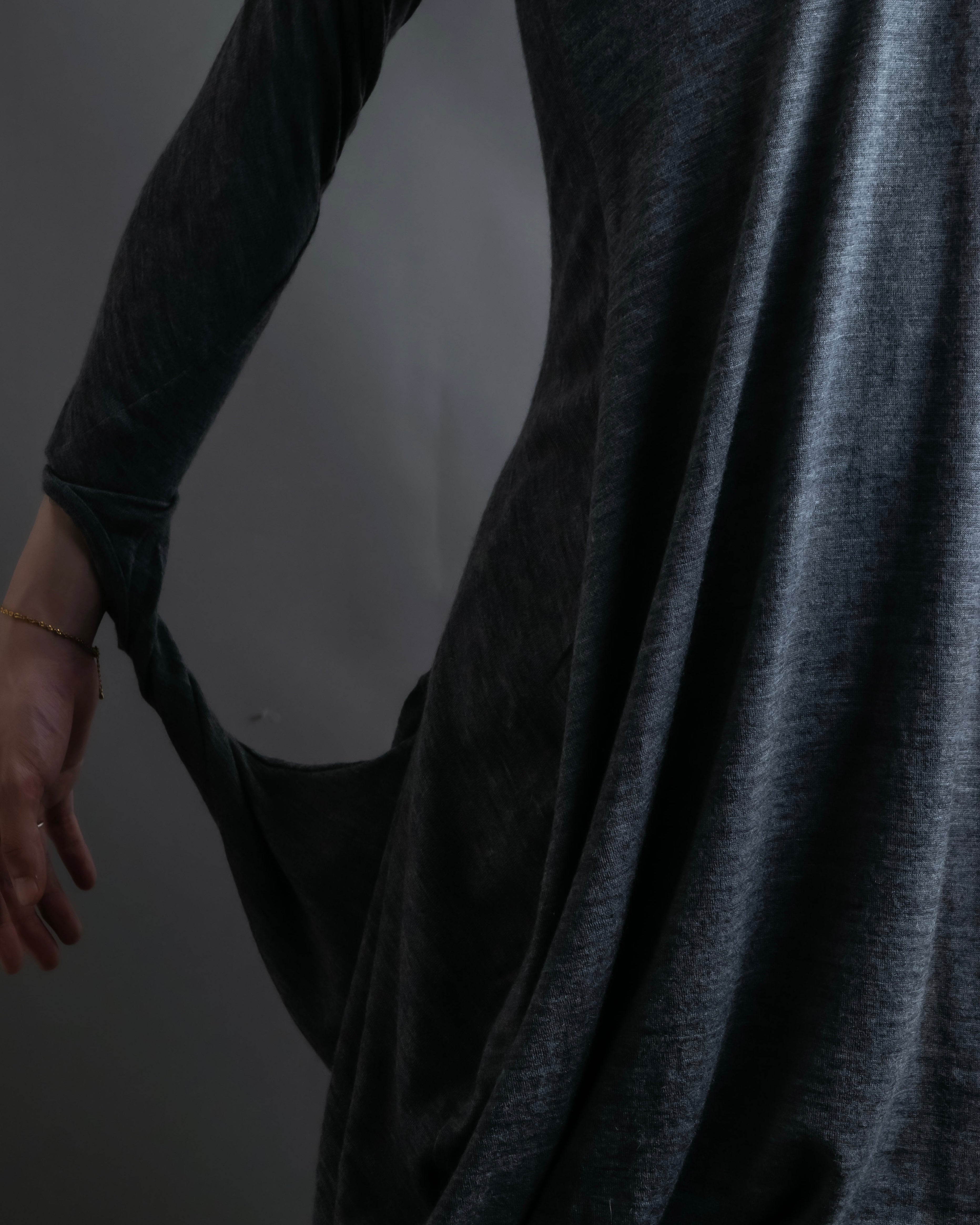 "JUNYA WATANABE COMME des GARCONS" 2008AW Collection Pieces Connected arms design knit