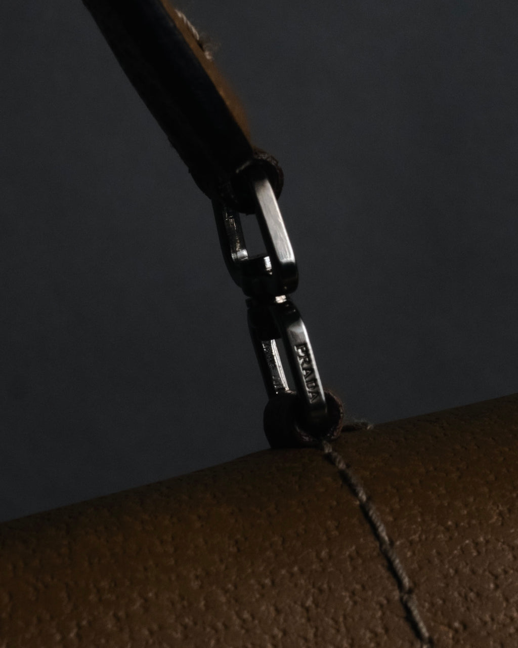 "PRADA" 90’s-00’s Minimalist embossed logo accordion bag