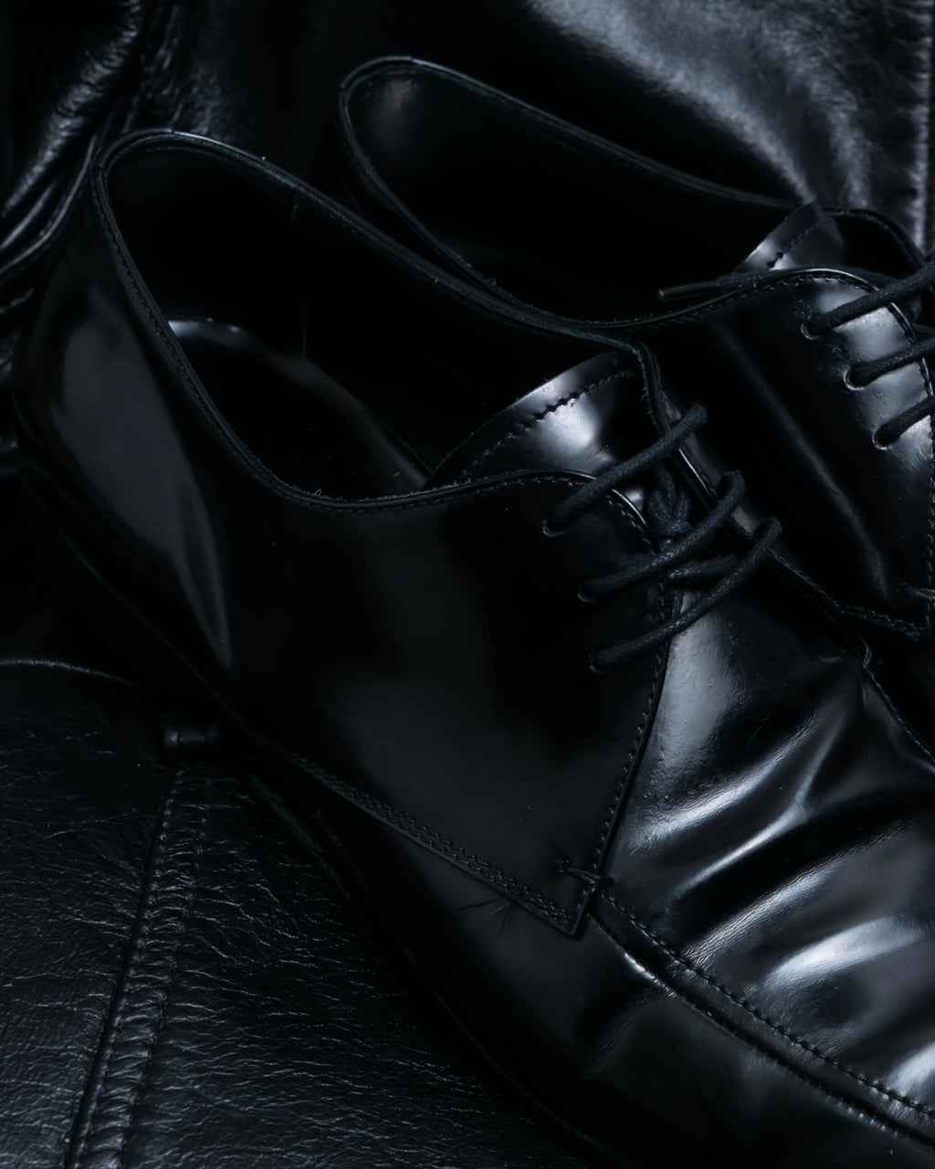 "PRADA" glossy leather formal shoes