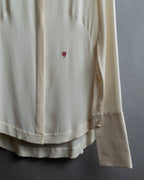 Camisa de seda con bordado en forma de logotipo "Alexandar McQueen" sin cuello