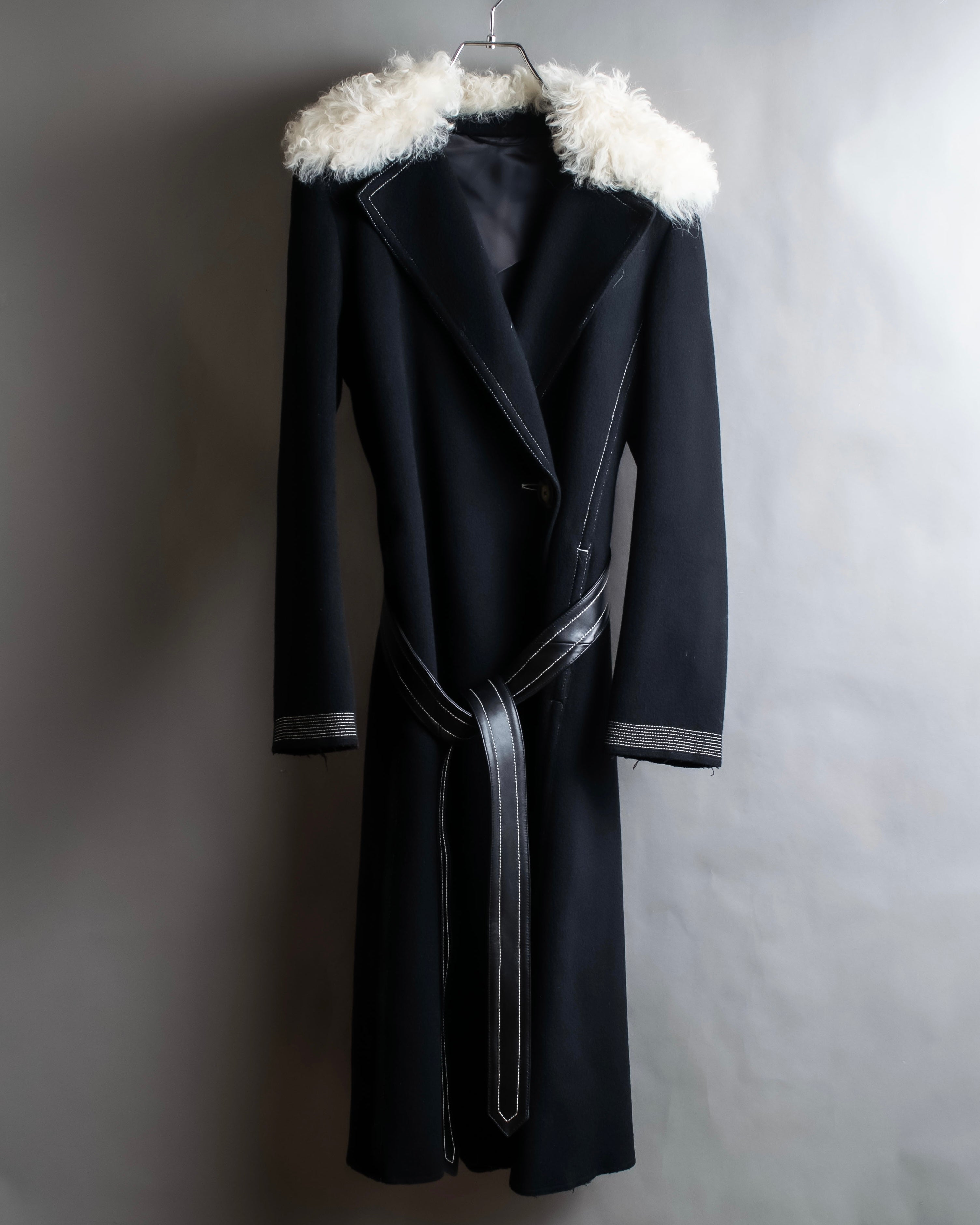 "HELMUT LANG" Fur collar belted long coat