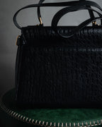 –SPECIAL– "Valentino Garavani"
1985-95 Croc embossed trapezoid top handle bag