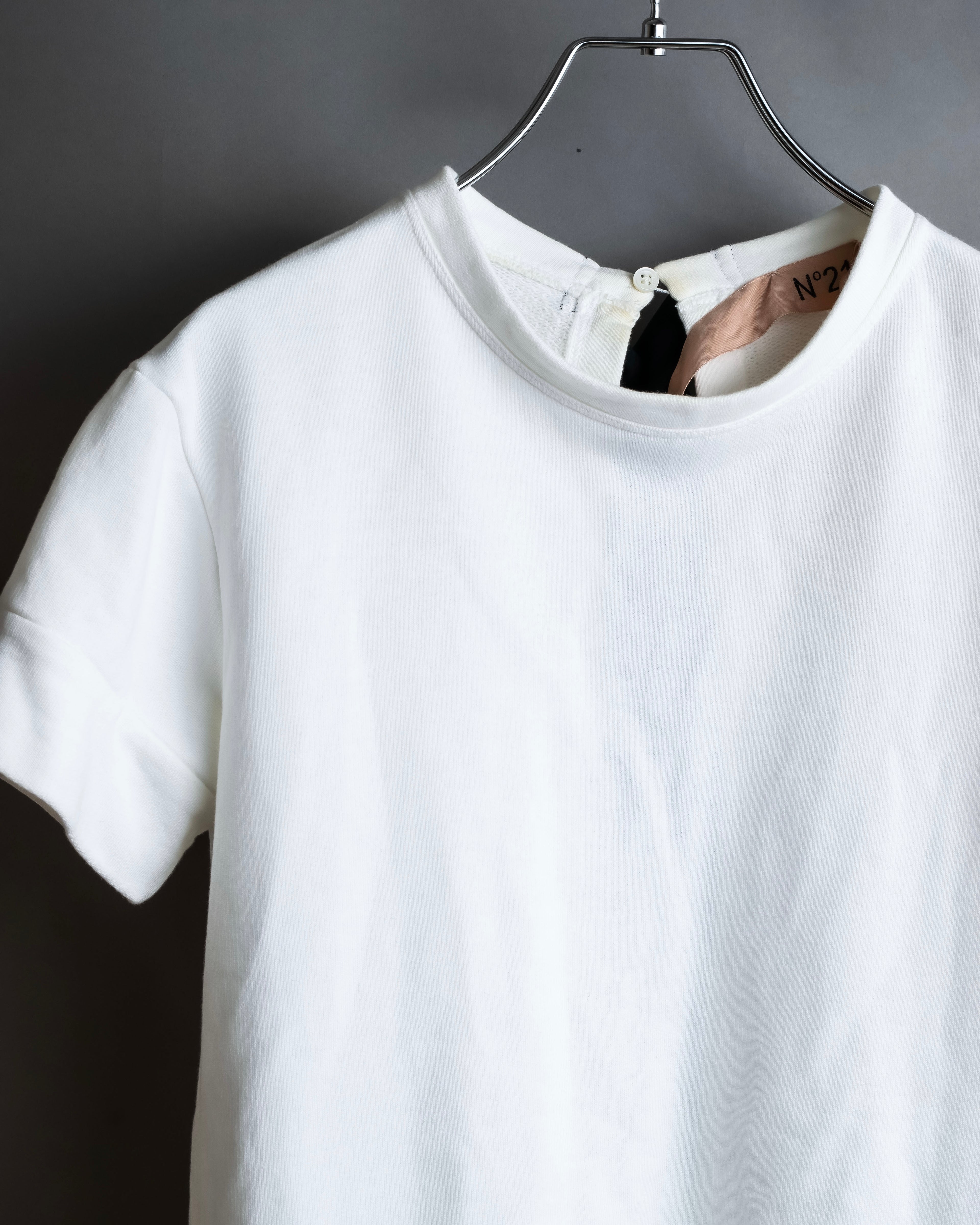 "N21 NUMERO VENTUNO" Back ribbon detail crew neck T-shirt