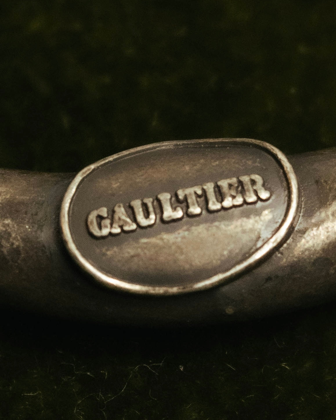 -SPECIAL- “Jean Paul Gaultier” 90’s-00’s sculptural gunmetal loop bracelet